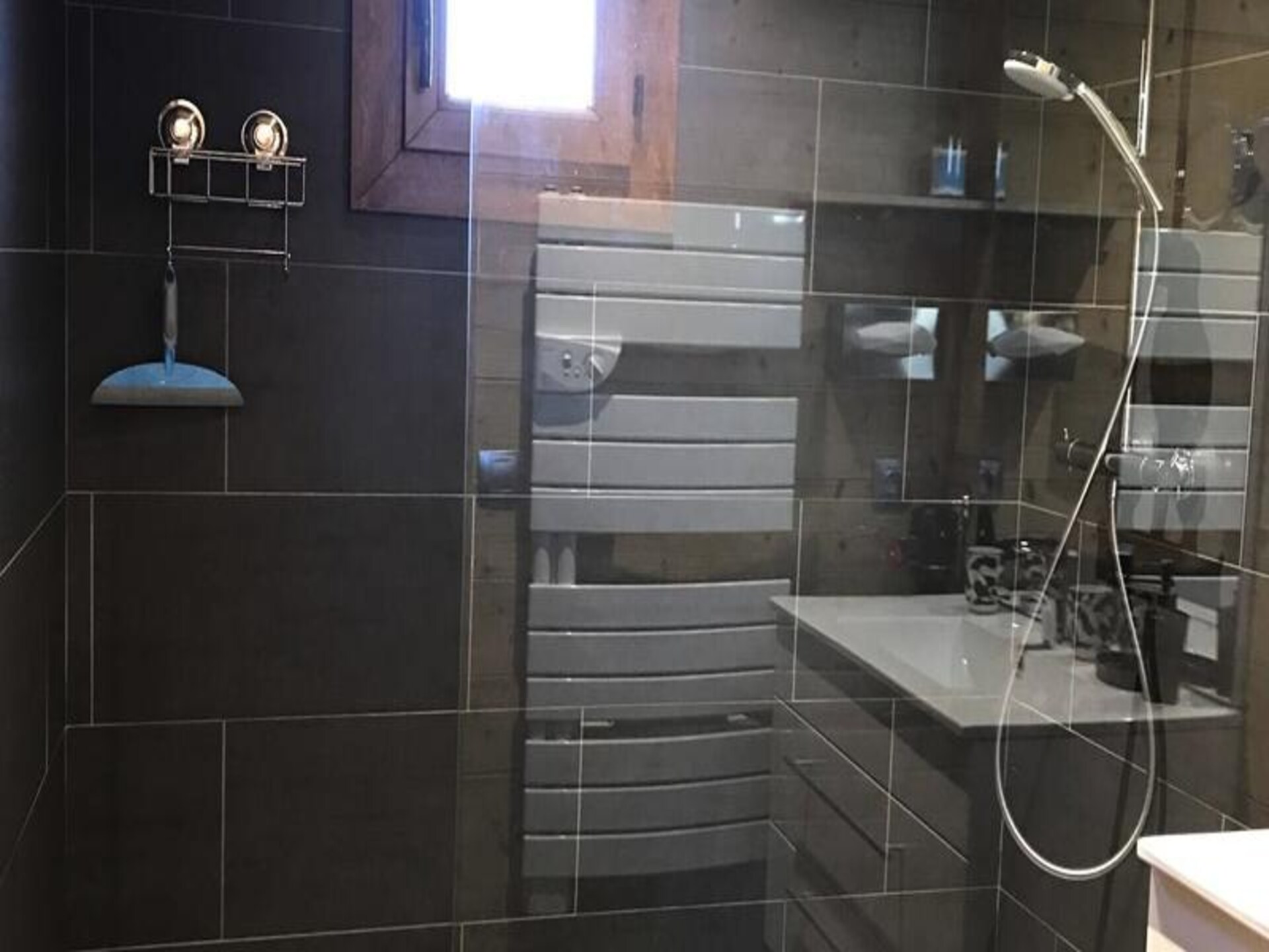 Chalet Gaspard: 180m² aan de piste in Les 2 Alpes voor 16 personen - foto 11