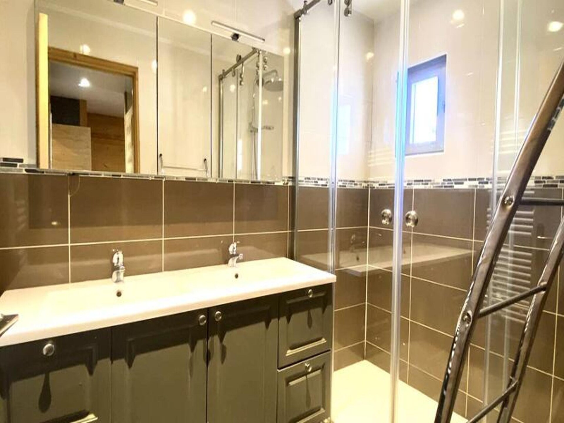 Stijlvol 3-kamerappartement in het hart van Vénosc met panoramisch bergzicht - foto 30