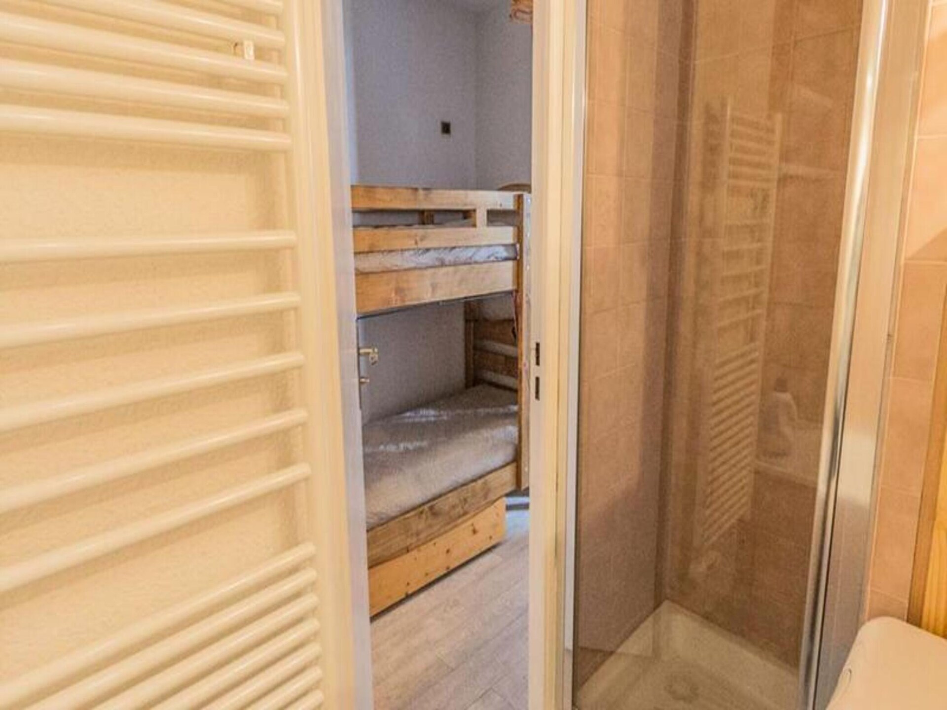 Résidence Apheratz F57: Panoramisch appartement voor 6 in Vénosc - foto 11