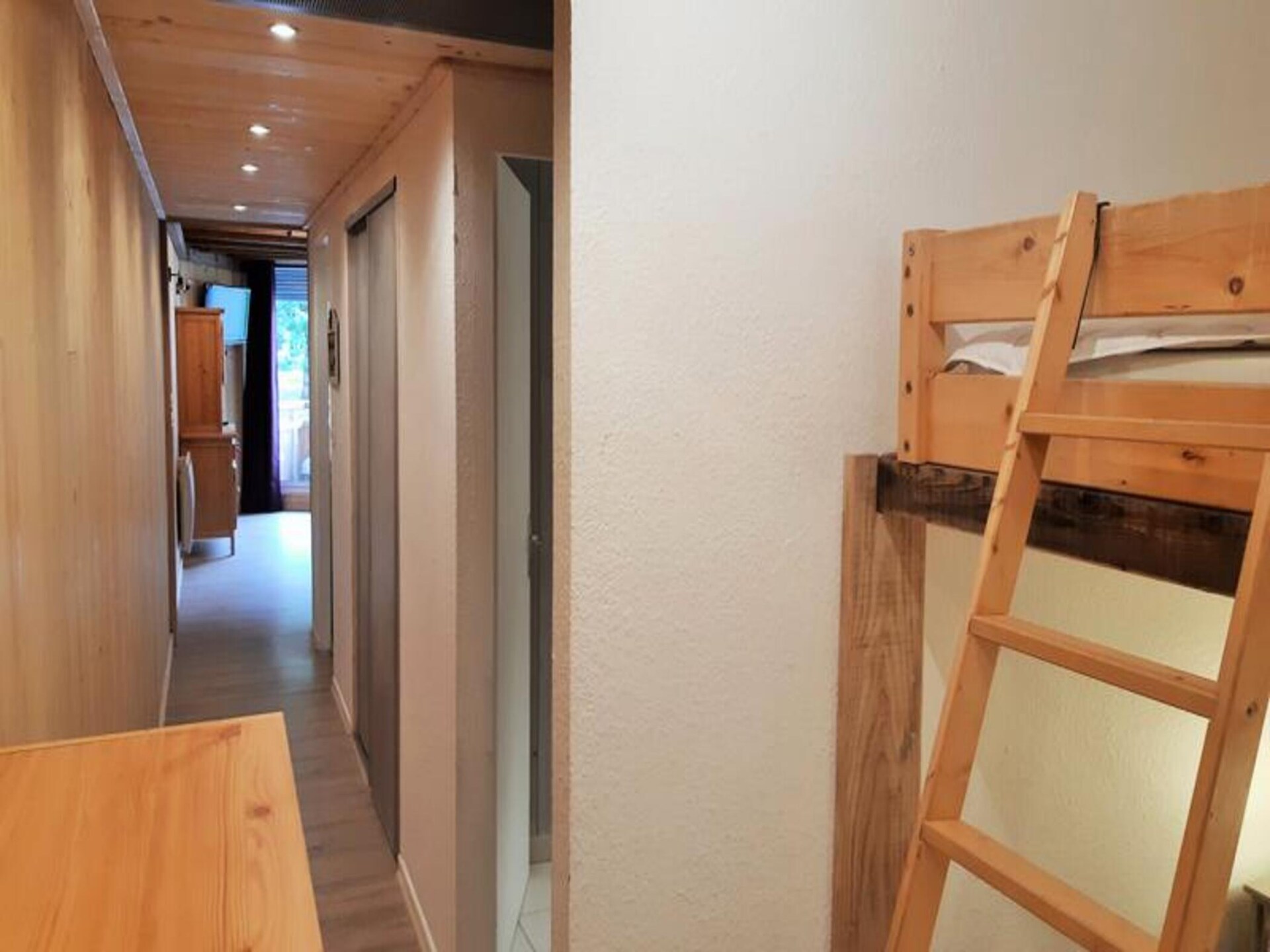 Knus studio-appartement aan de piste in Venosc met balkon - foto 17