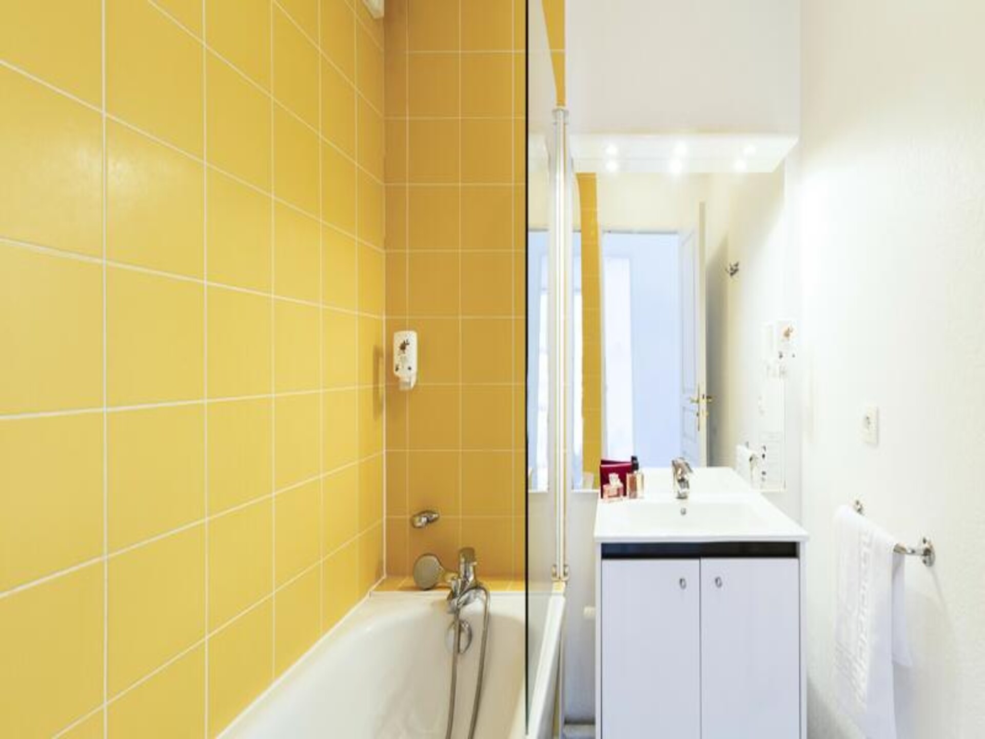 Knus appartement op 350m van strand met zwembad bij Six-Fours-les-Plages - foto 27