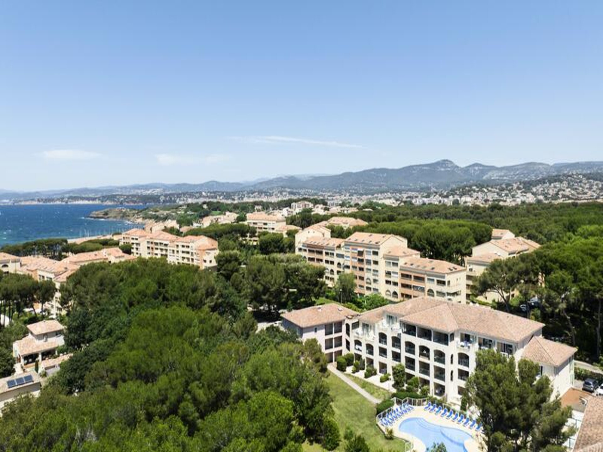 Appartement met zwembad op 350m van strand in Six-Fours-les-Plages - foto 19