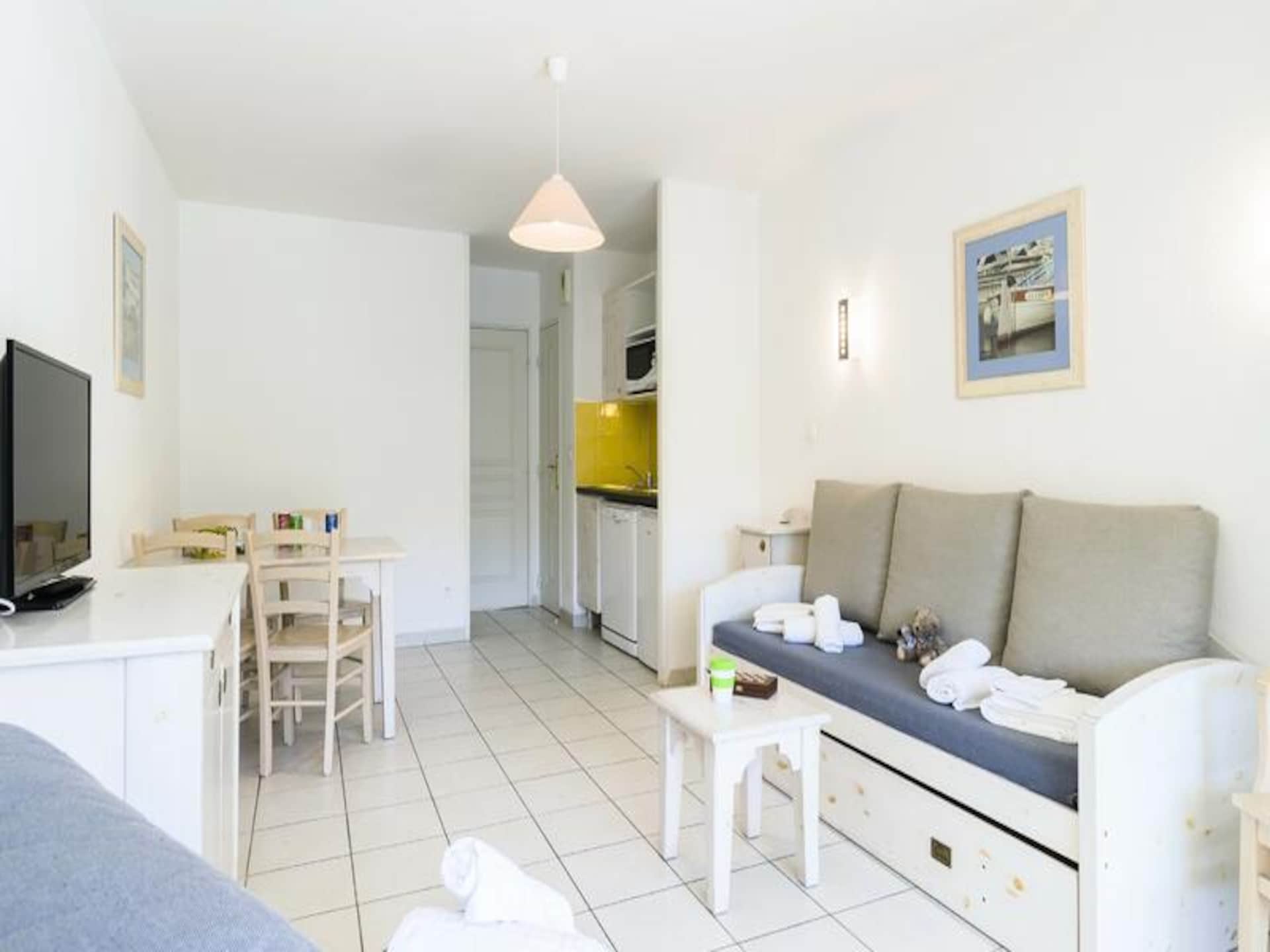 Licht appartement op 350m van strand met zwembad in Six-Fours-les-Plages - foto 21