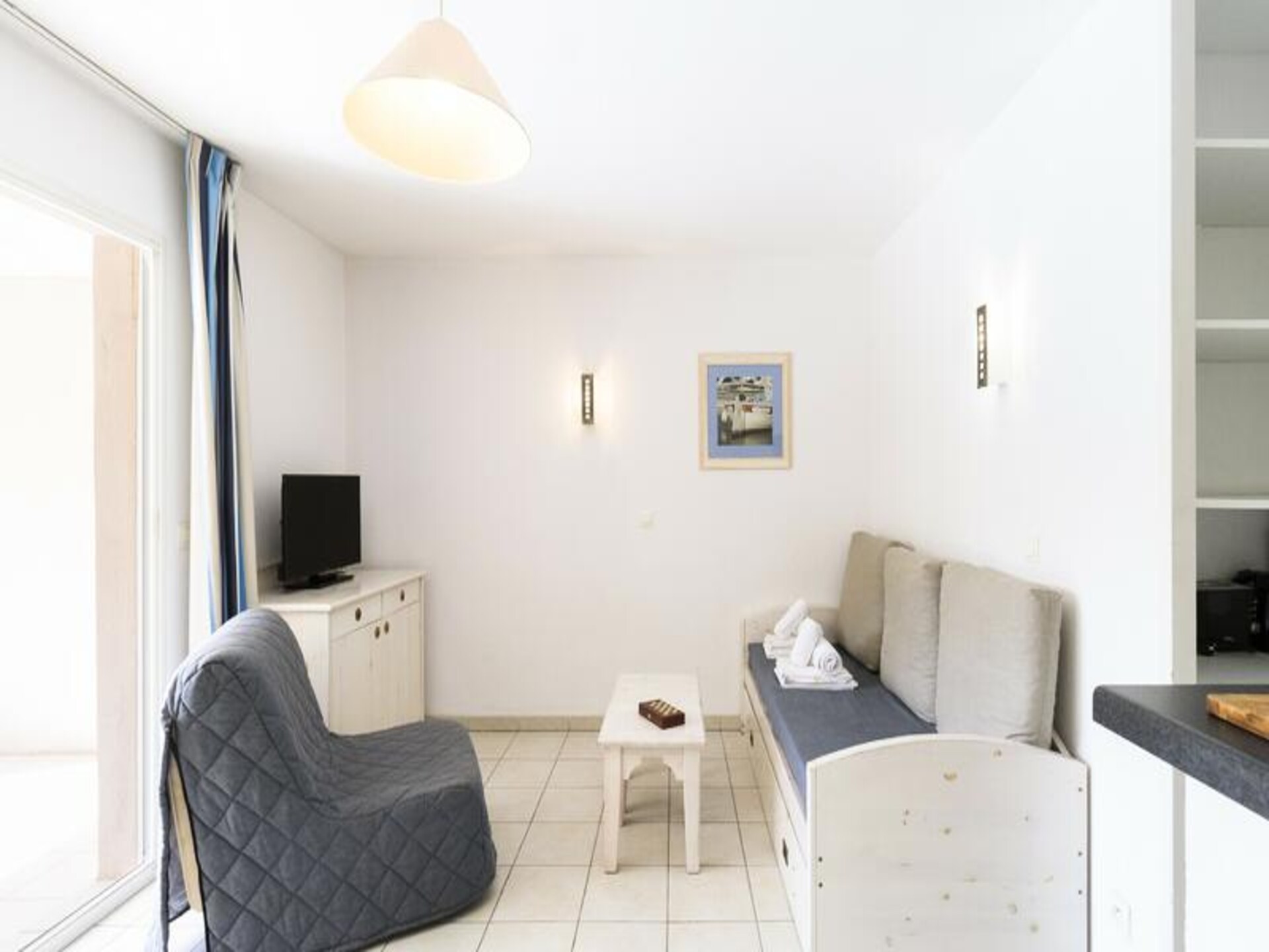 Ruim 6-persoons appartement met zwembad op 350m van het strand - foto 21