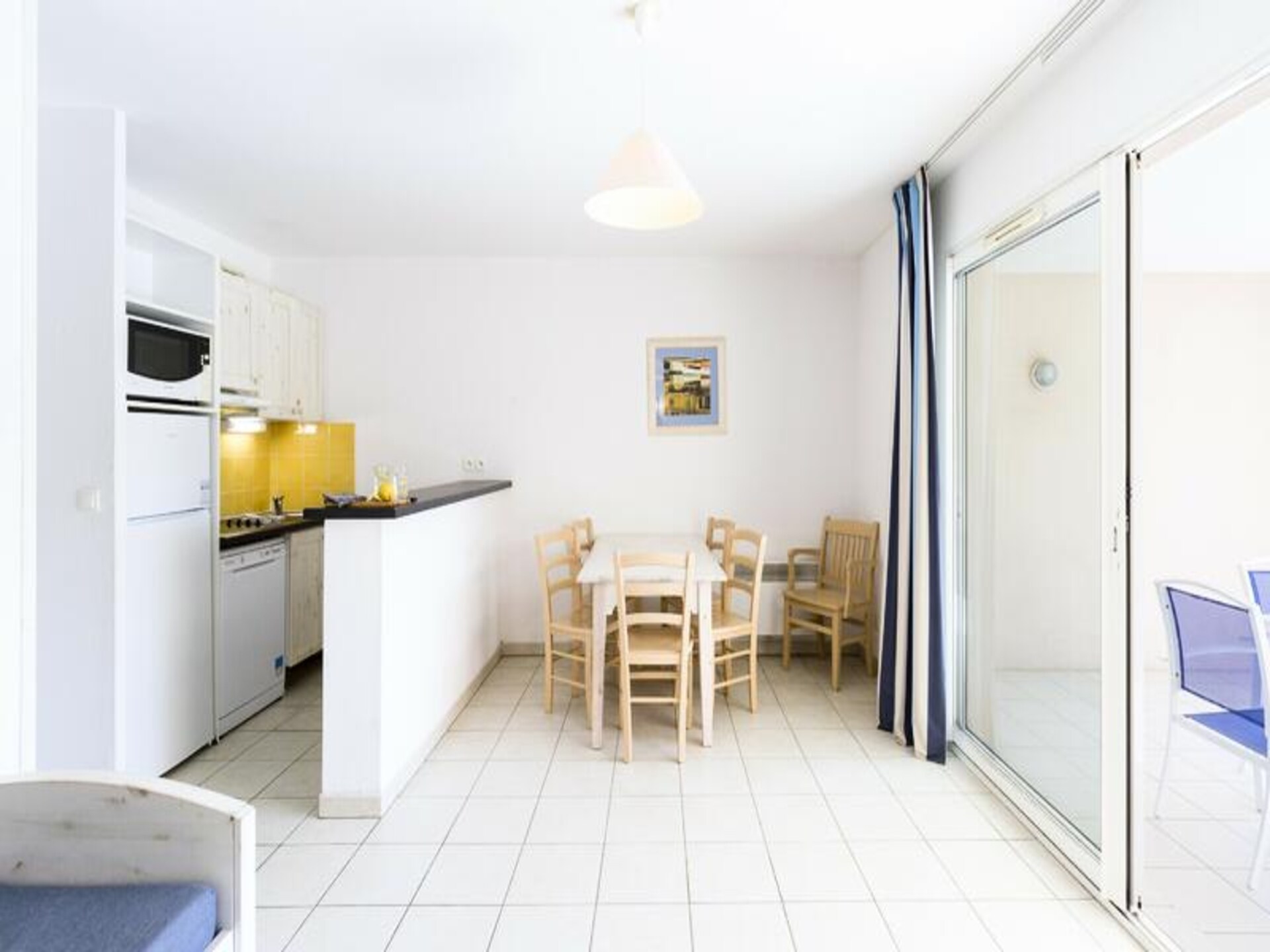 Ruim 6-persoons appartement met zwembad op 350m van het strand - foto 25
