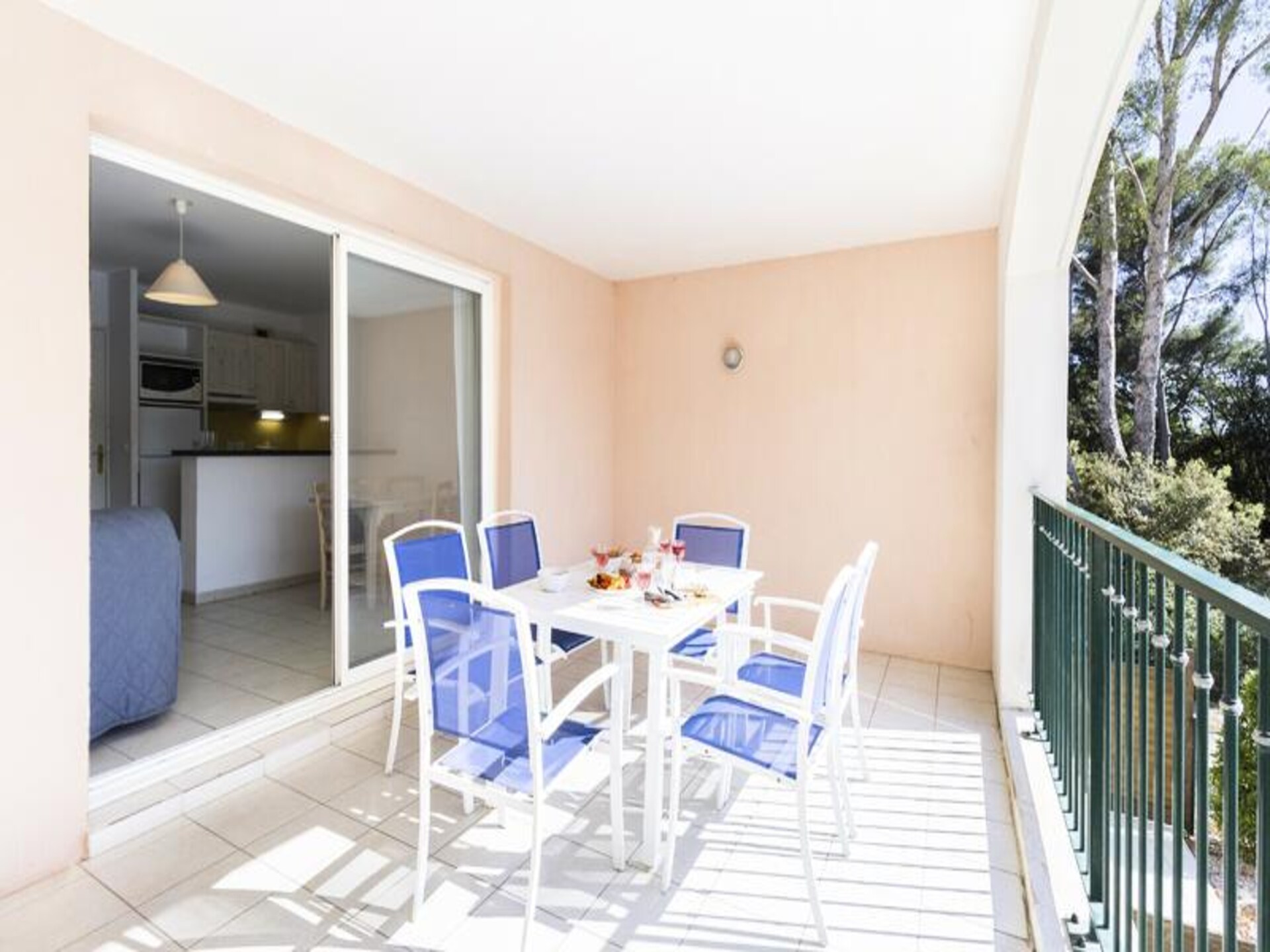 Ruim 6-persoons appartement met zwembad op 350m van het strand - foto 28