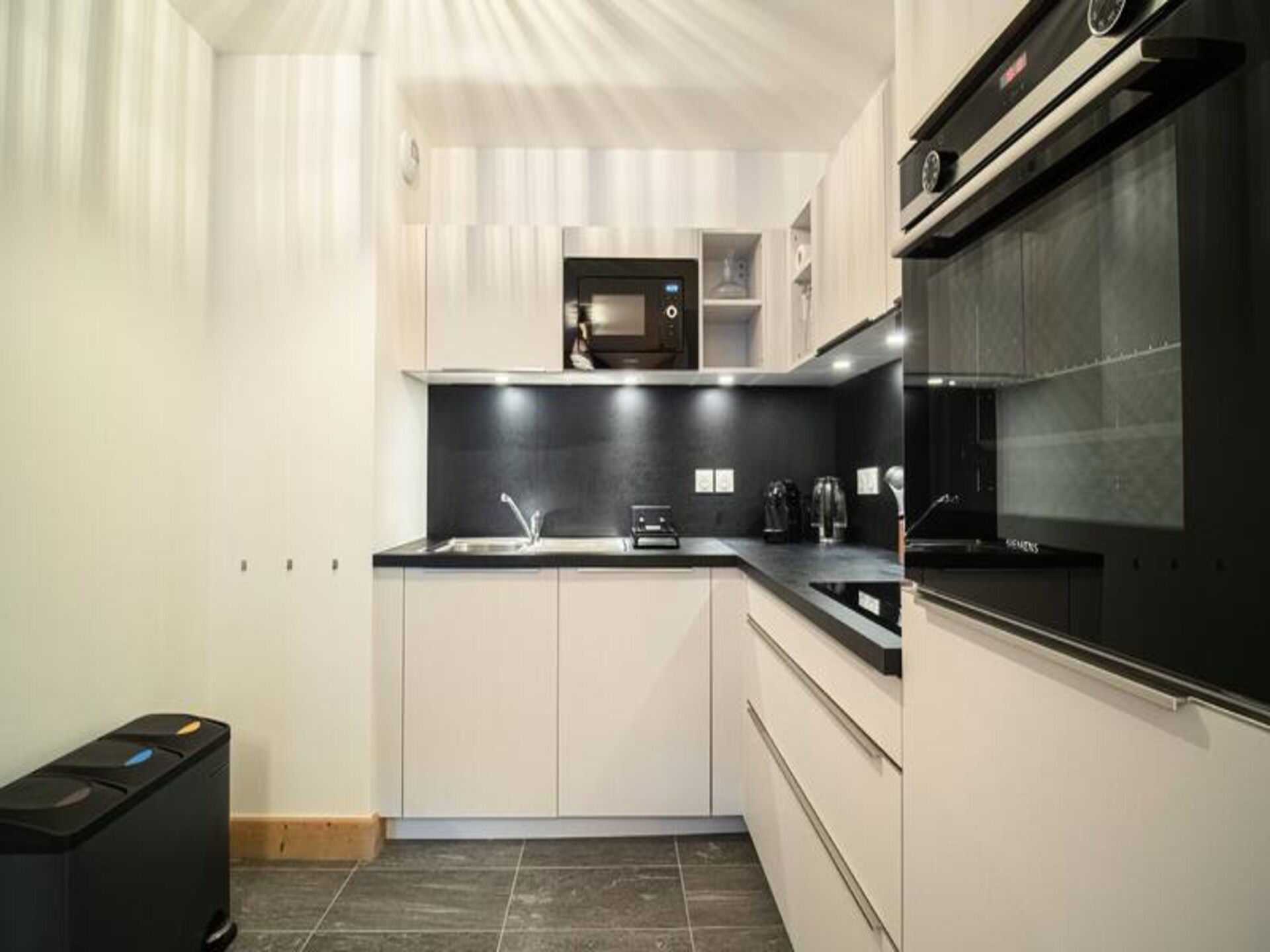 Ski-in, ski-out appartement op 50m van de piste met panoramisch uitzicht - foto 13