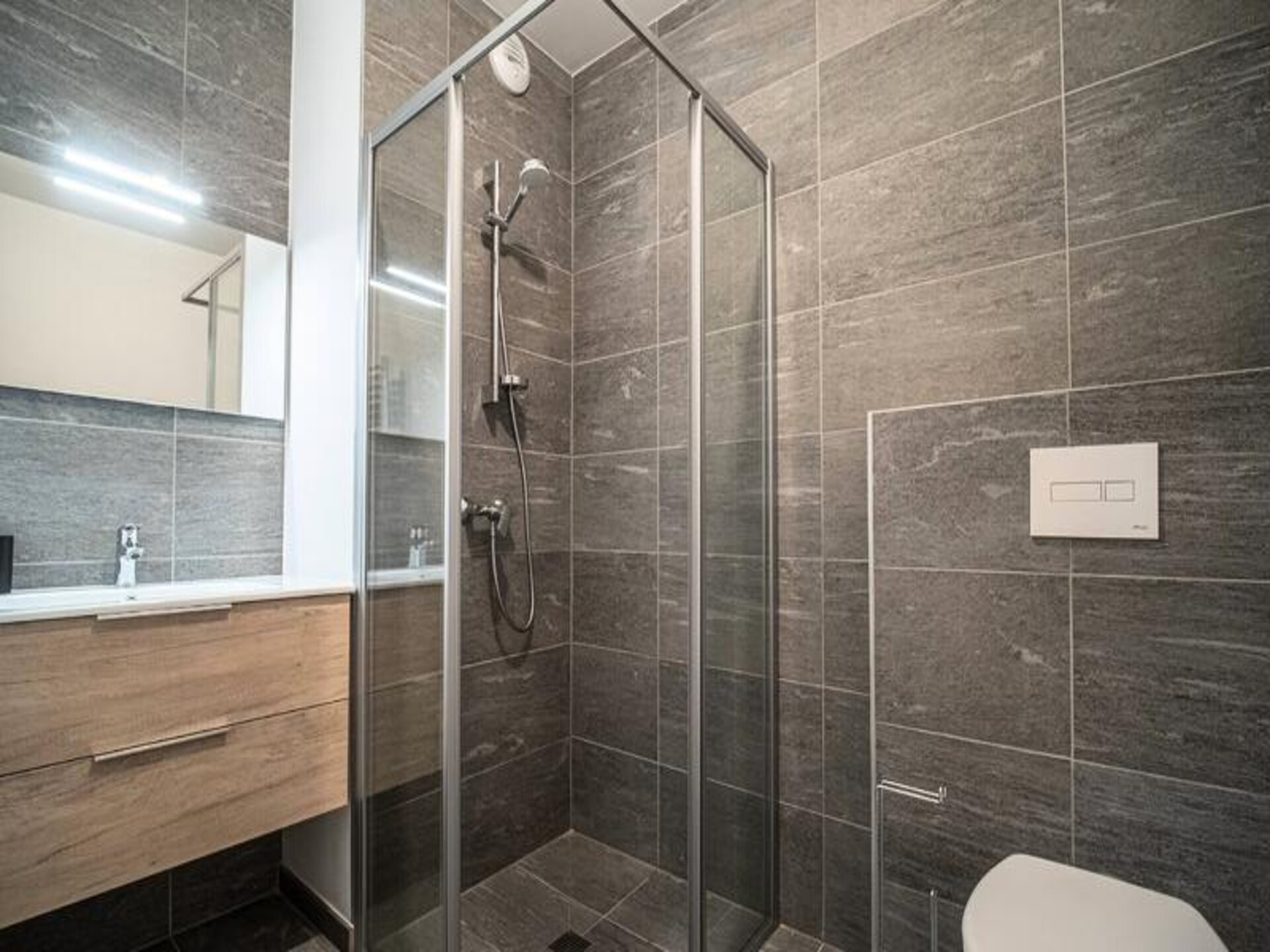 Ski-in, ski-out appartement op 50m van de piste met panoramisch uitzicht - foto 16