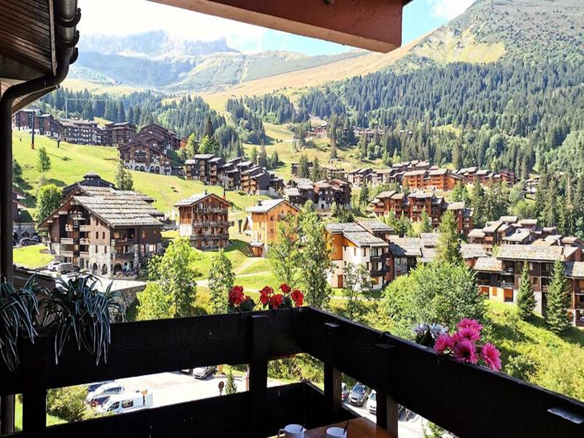 Ruim 8-persoons appartement met balkon op 5 minuten van de piste in Valmorel - foto 14
