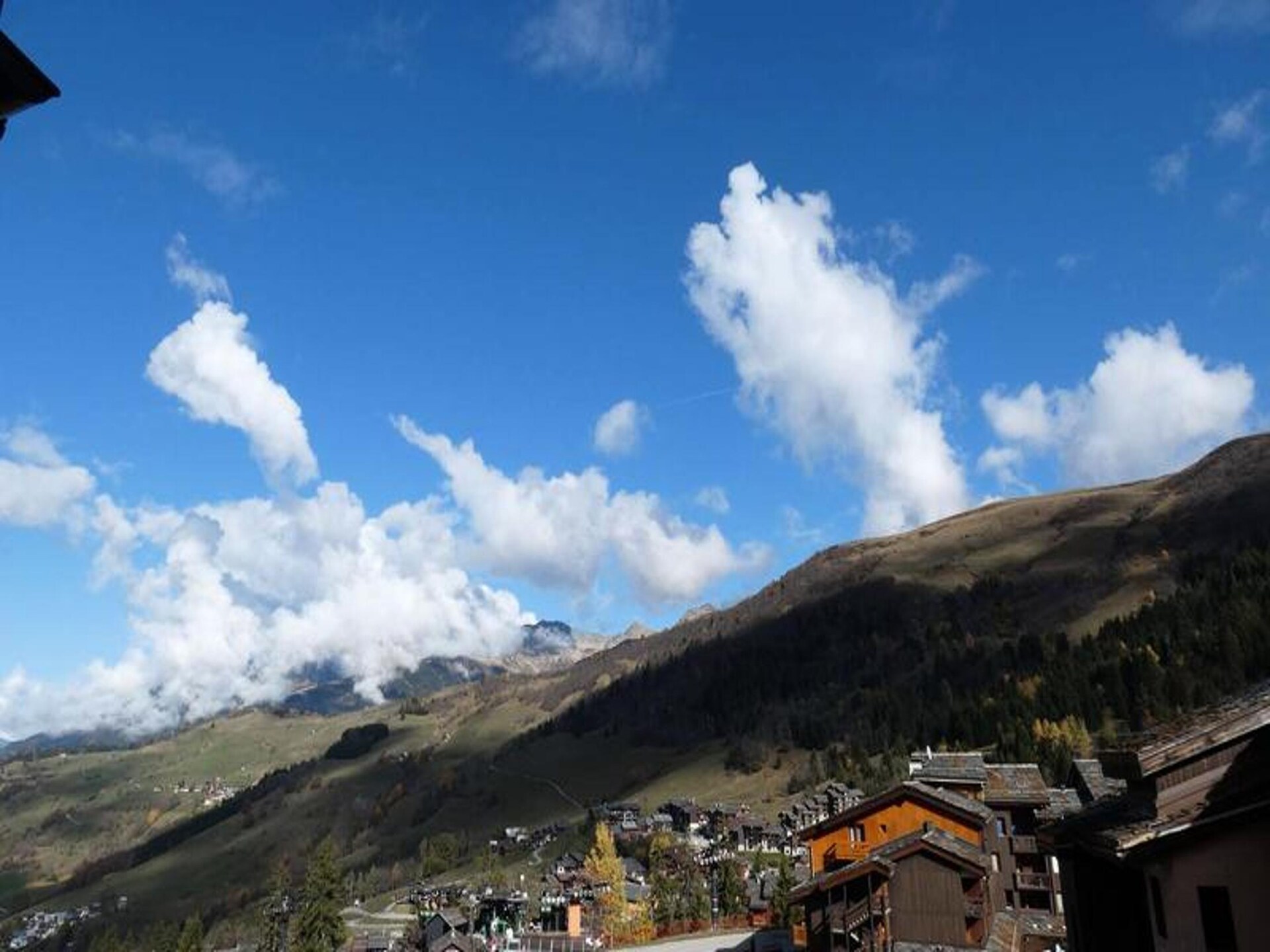 Riant 9-persoons appartement direct aan de piste in Les Avanchers Valmorel - foto 22