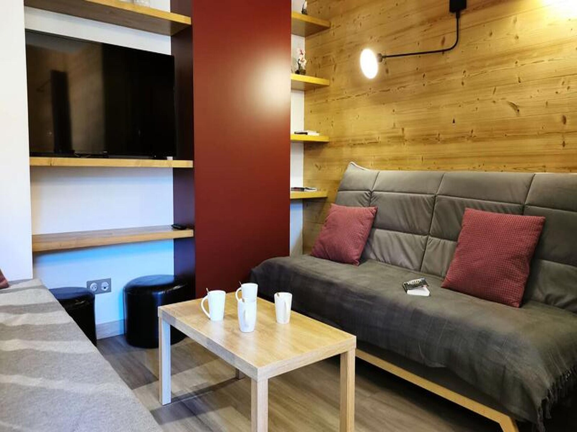 Riant 9-persoons appartement direct aan de piste in Les Avanchers Valmorel - foto 12