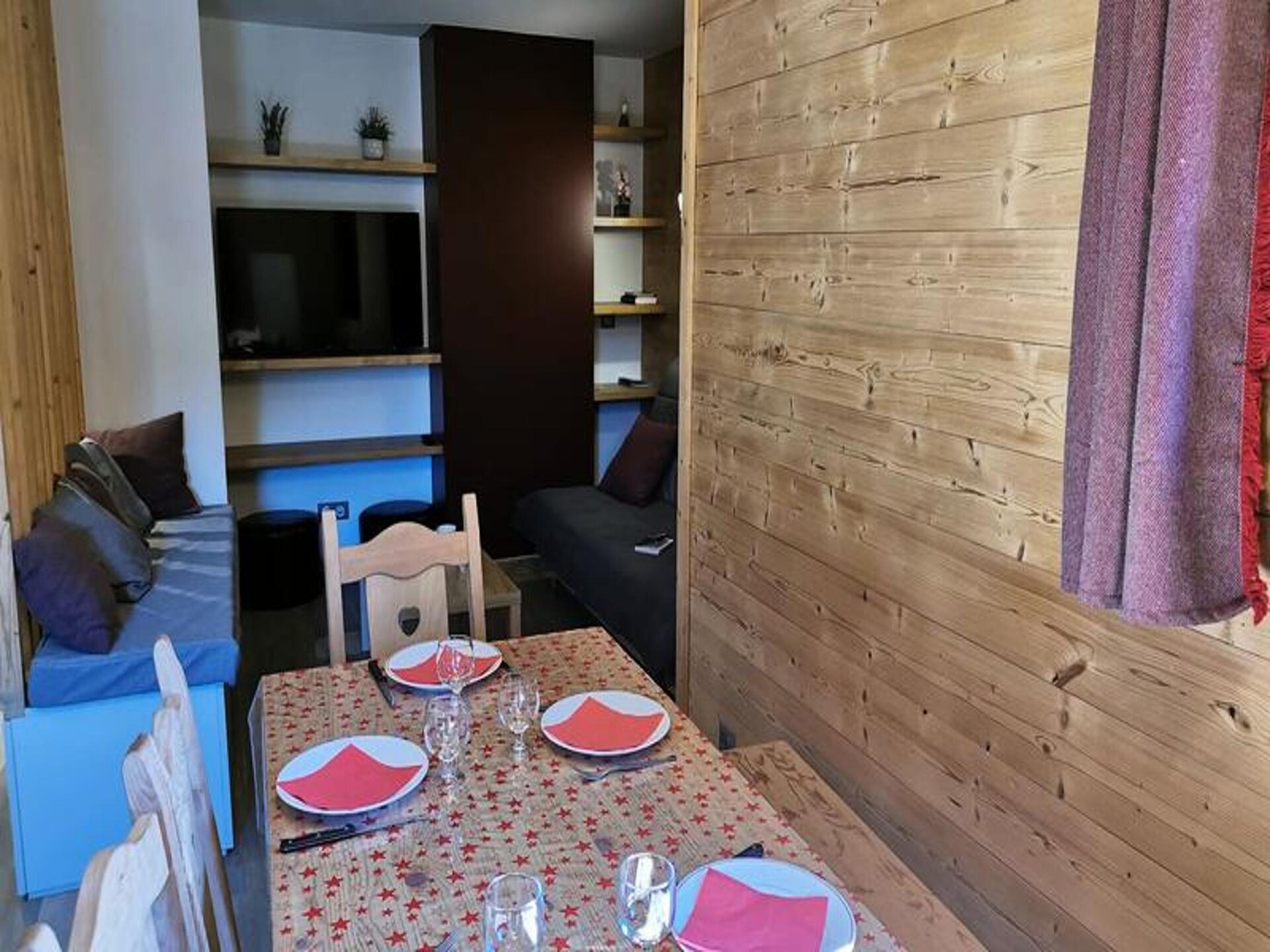 Riant 9-persoons appartement direct aan de piste in Les Avanchers Valmorel - foto 15