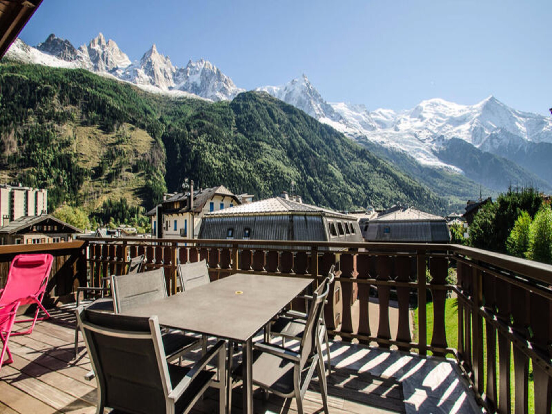 Knus appartement met Mont Blanc uitzicht, 200m van centrum Chamonix - foto 10