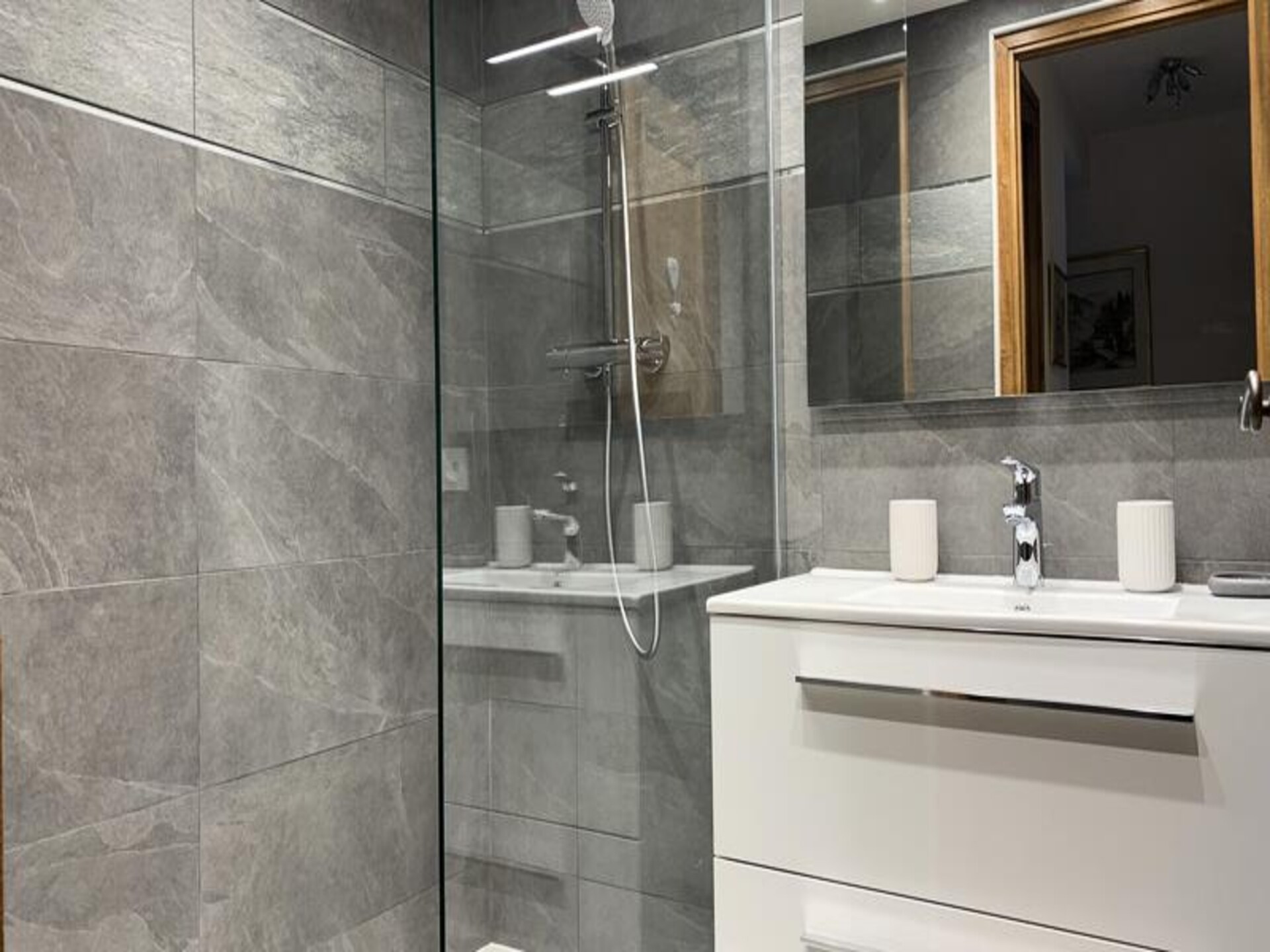 Knus appartement met Mont Blanc uitzicht, 200m van centrum Chamonix - foto 19