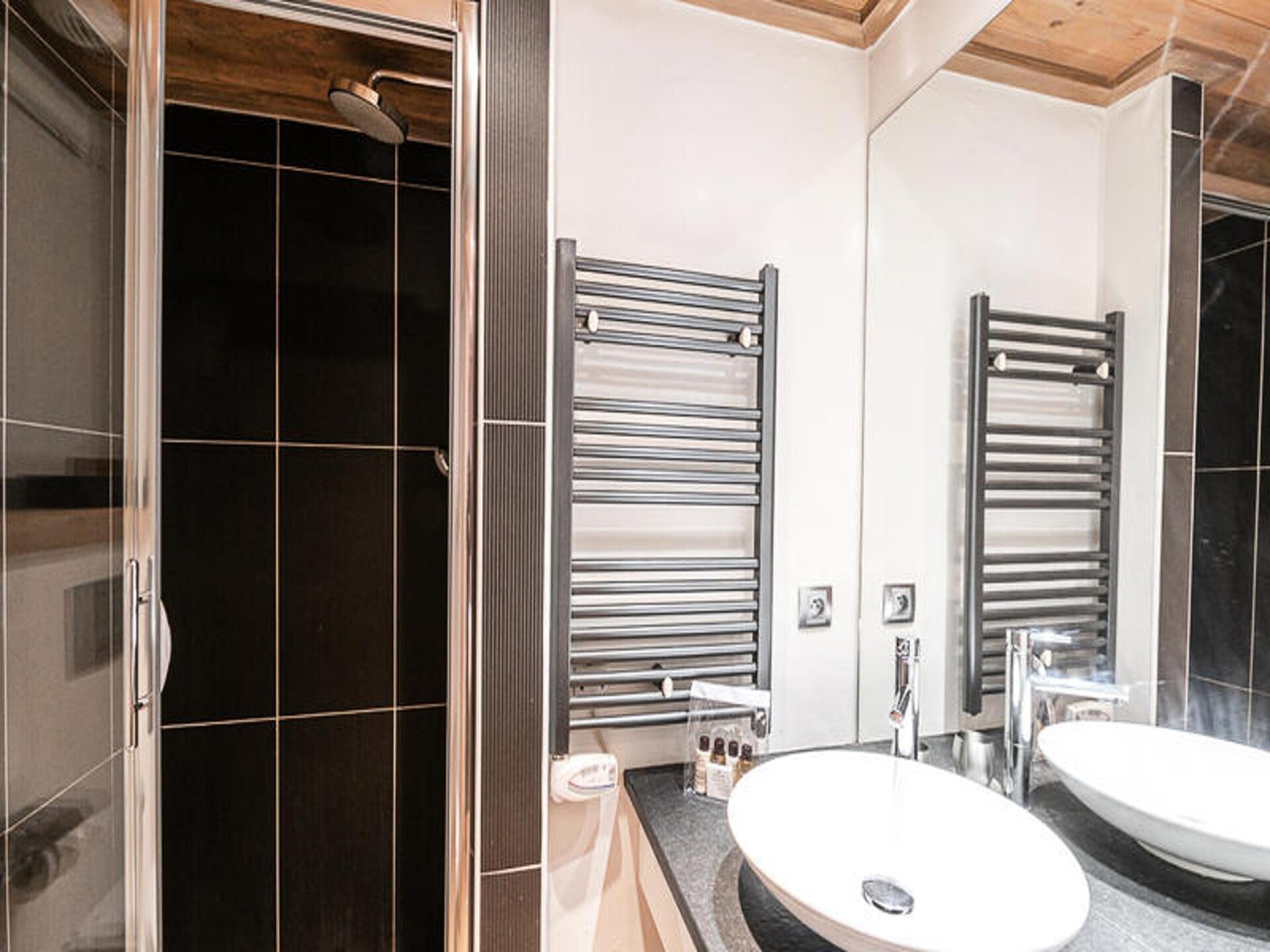 Appartement met Mont-Blanc uitzicht op 450m van het centrum van Chamonix - foto 25