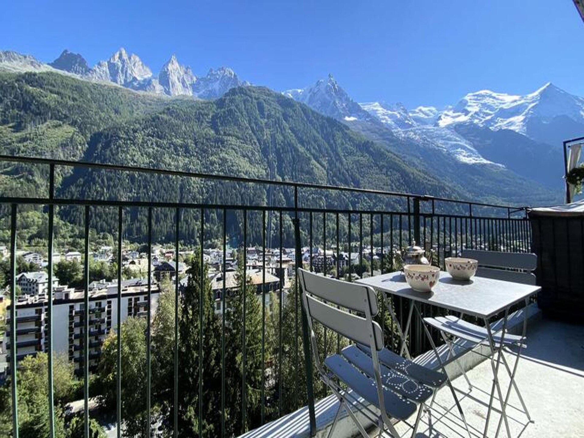 Knus appartement op de 6e verdieping met Mont-Blanc uitzicht in Chamonix - foto 9