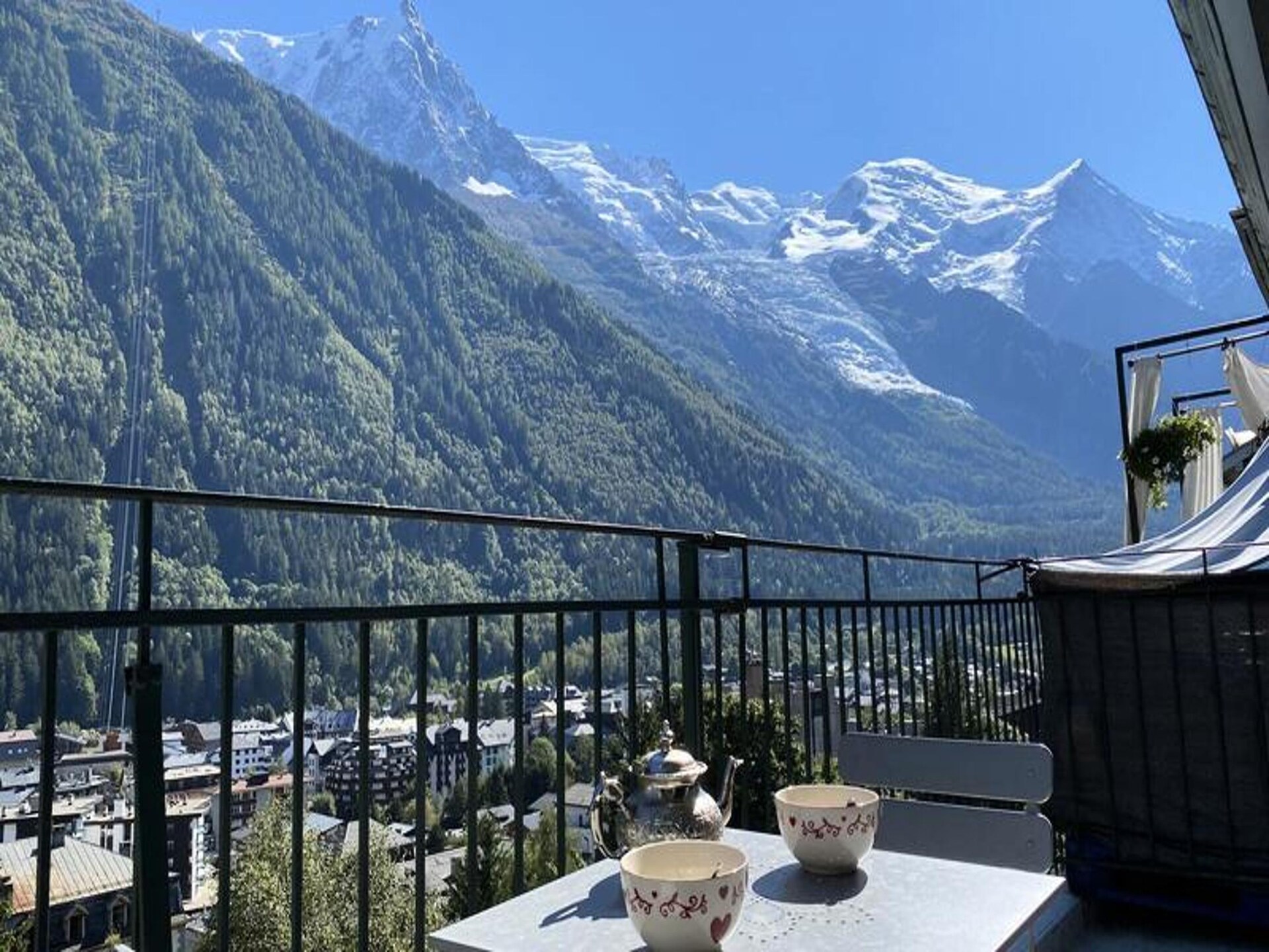 Knus appartement op de 6e verdieping met Mont-Blanc uitzicht in Chamonix - foto 11