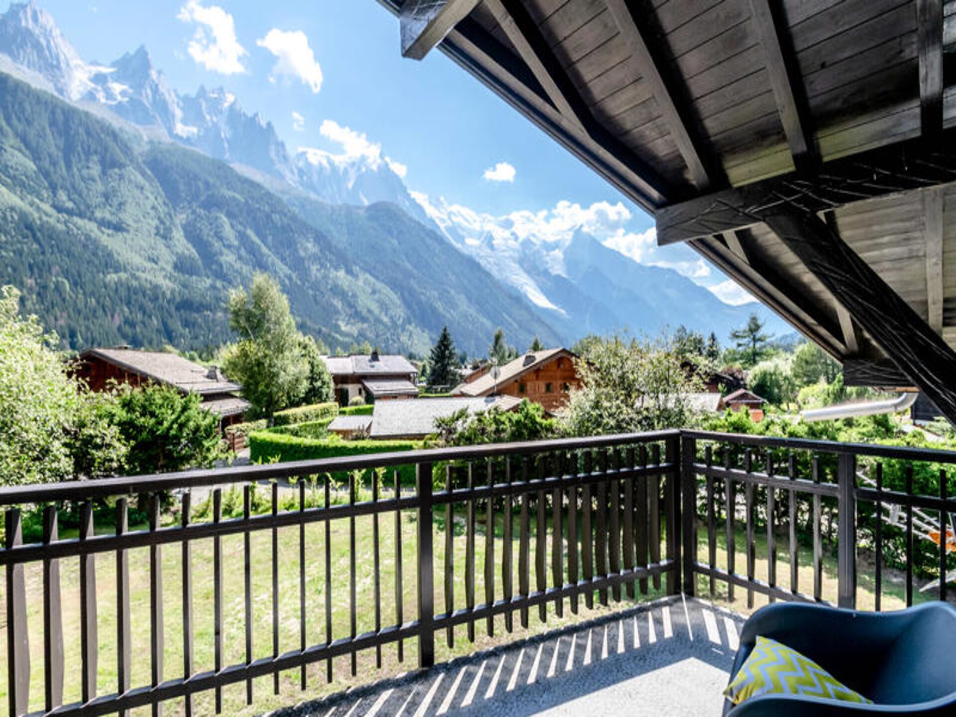 Half-chalet met panoramisch uitzicht in Les Praz, Chamonix – 8 pers. - foto 8