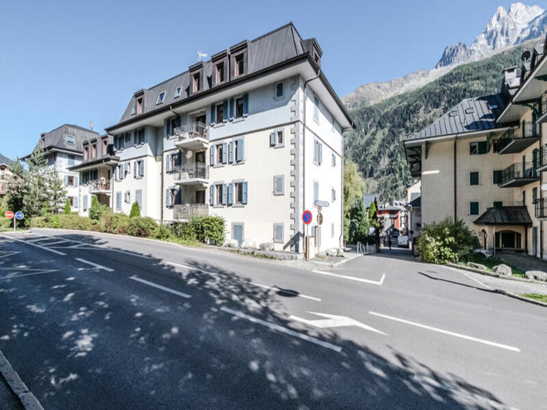 Ruim 4-slaapkamer appartement in het hart van Chamonix met uitzicht op de Mont Blanc - foto 4