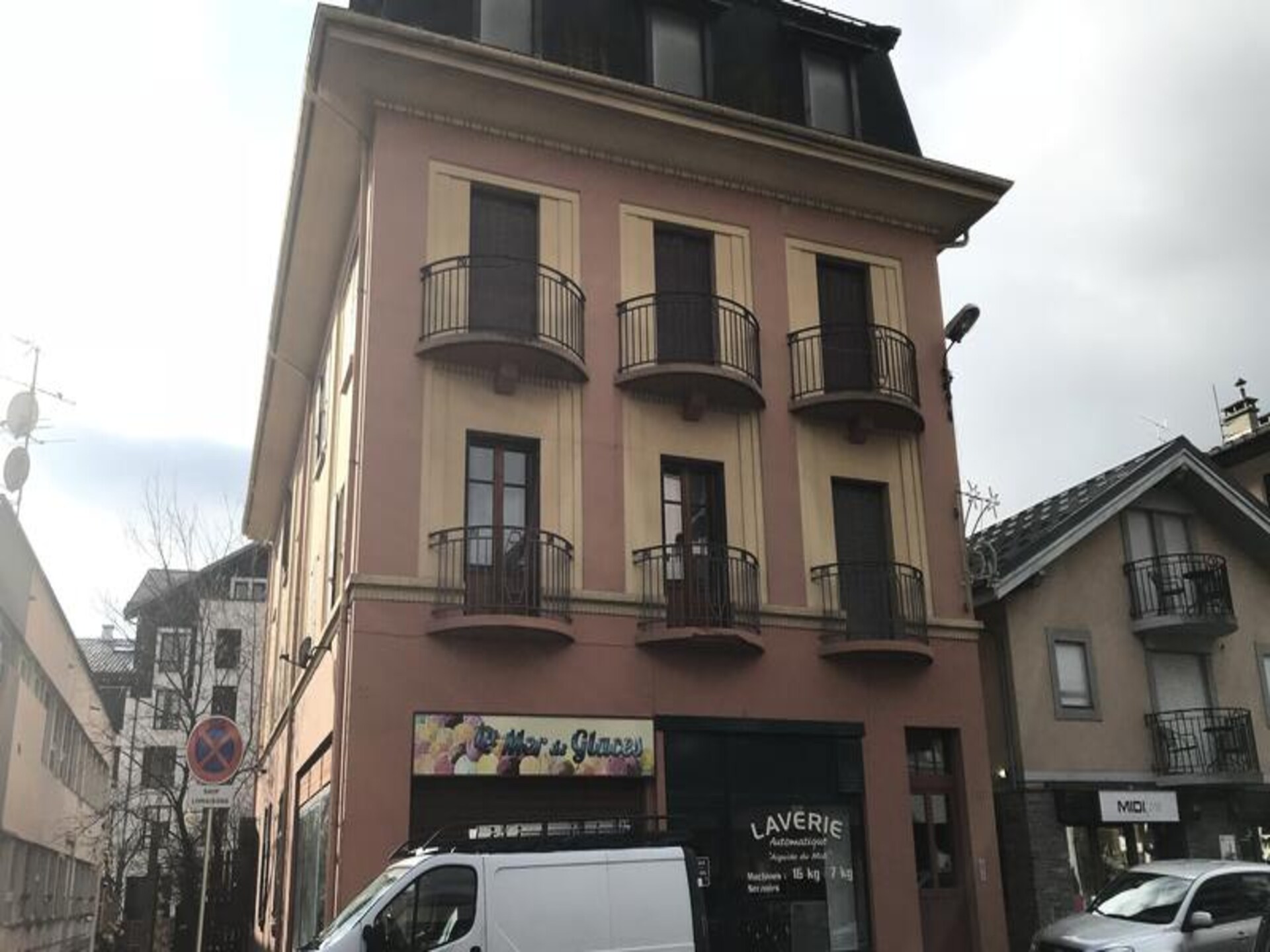 Ruim duplexappartement op 86m van bushalte in Chamonix - foto 2