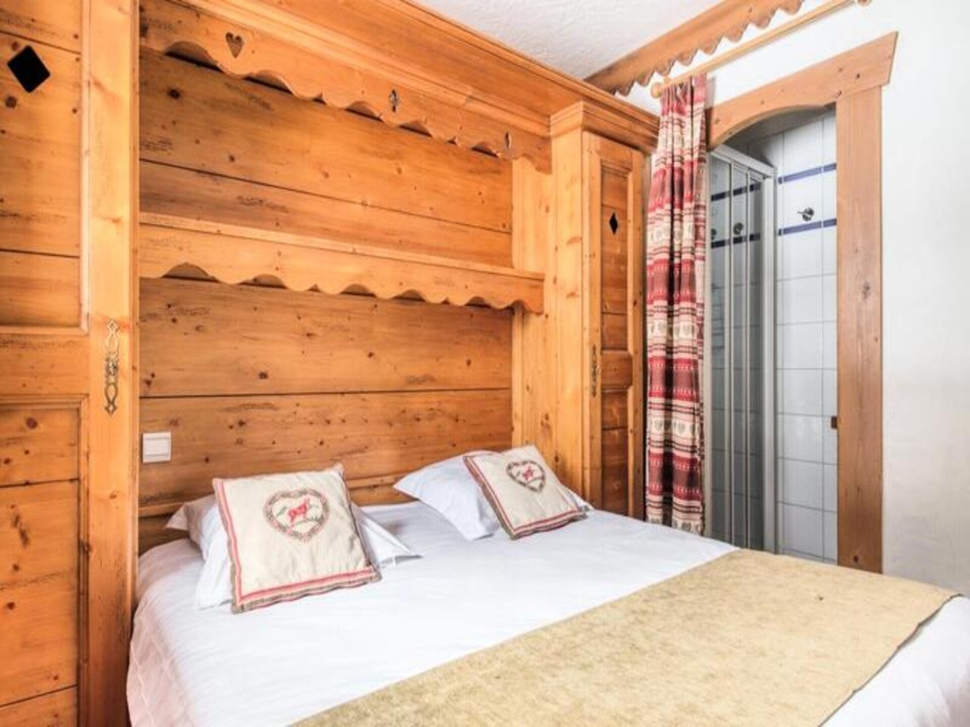 Luxe 4-sterren appartement met zwembad & Mont-Blanc uitzicht in centrum Chamonix - foto 17