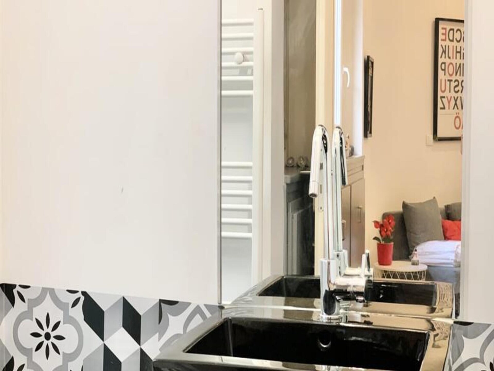 Licht studio-appartement in hartje Grenoble met uitzicht op de bergen - foto 5
