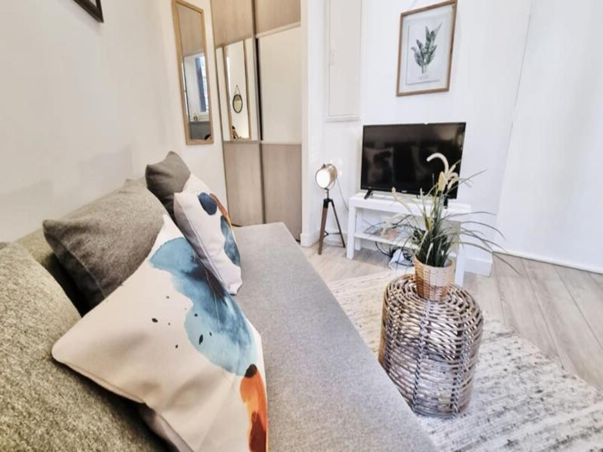 Licht studio-appartement in hartje Grenoble met uitzicht op de bergen - foto 2
