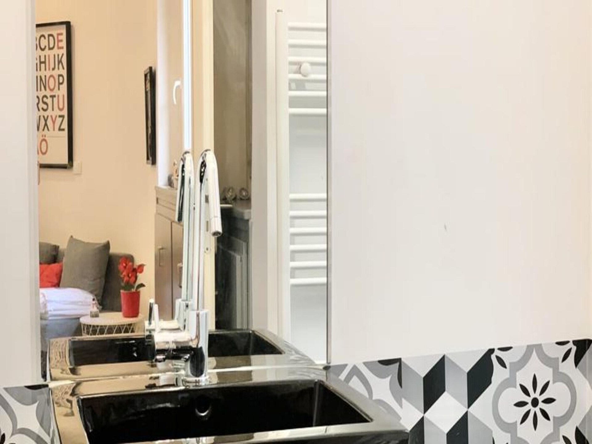 Licht studio-appartement in hartje Grenoble met uitzicht op de bergen - foto 15