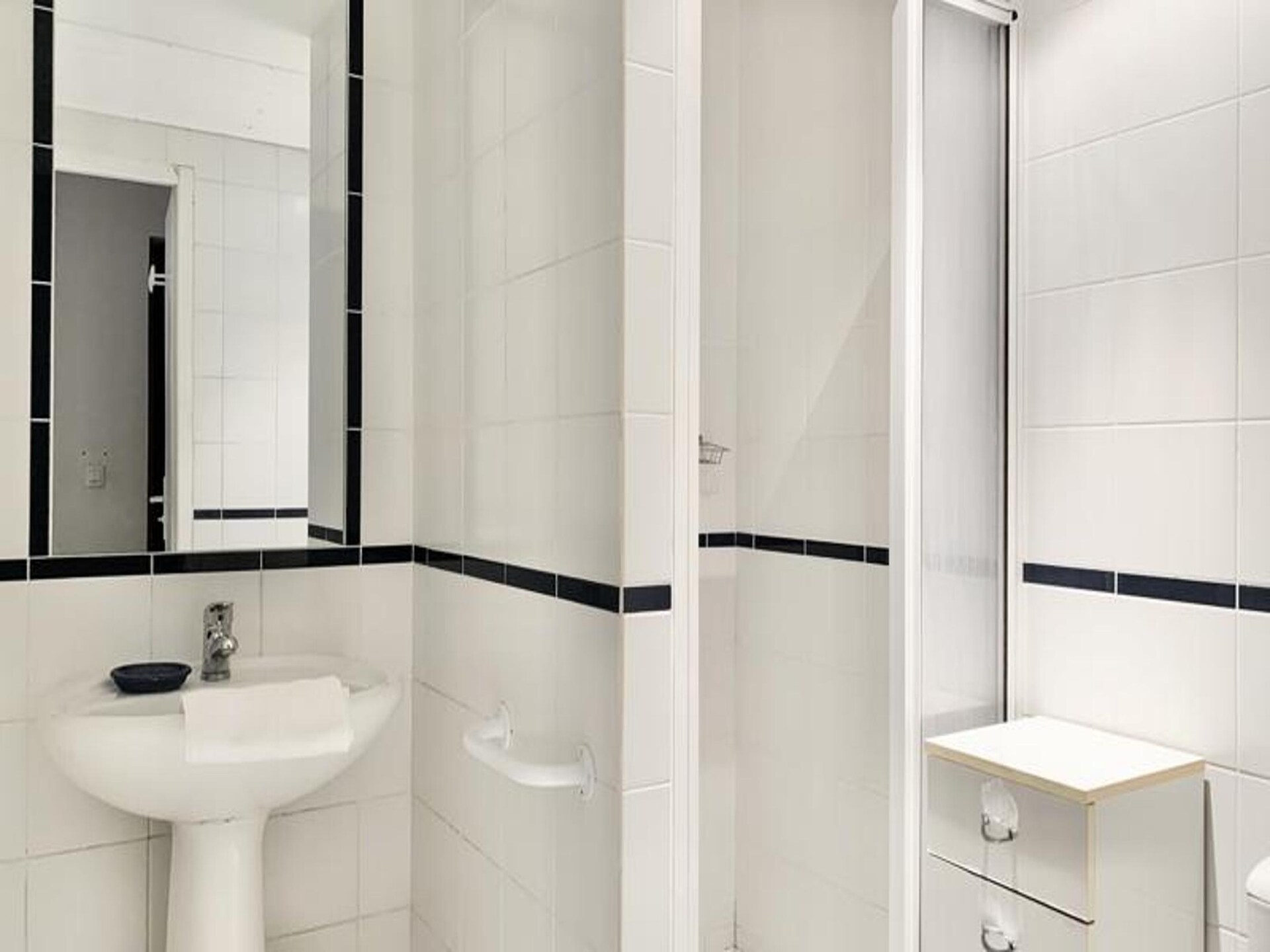 Historisch appartement met mezzanine in hartje Grenoble, vlakbij Place Vaucanson - foto 11