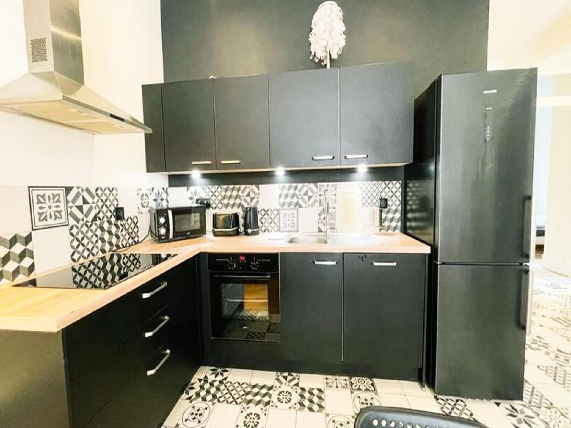 Ruim 3-slaapkamerappartement in centrum Grenoble, vlakbij station - foto 16