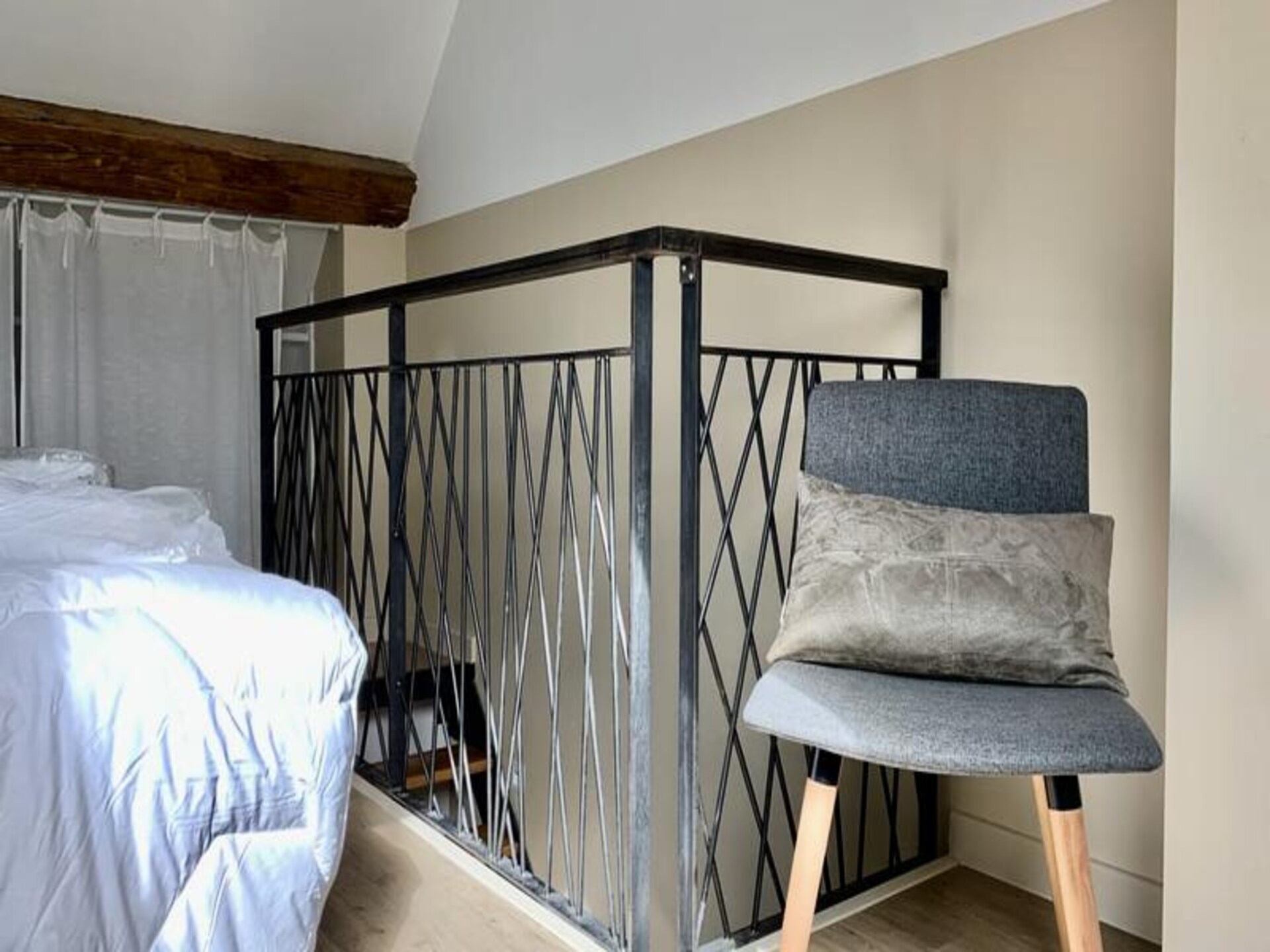 La Perle: Stijlvol Appartement in Hypercentrum Grenoble, tegenover Place Victor Hugo - foto 34