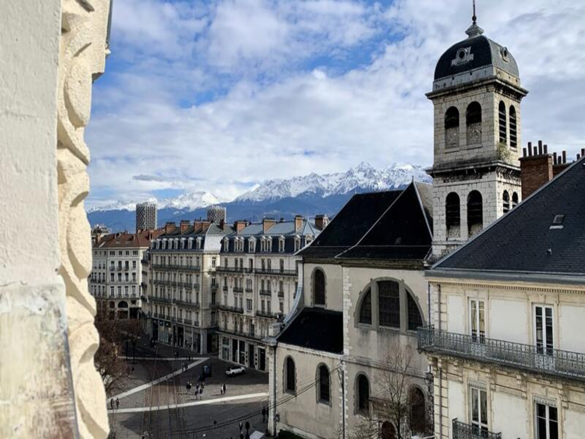 La Perle: Stijlvol Appartement in Hypercentrum Grenoble, tegenover Place Victor Hugo - foto 38
