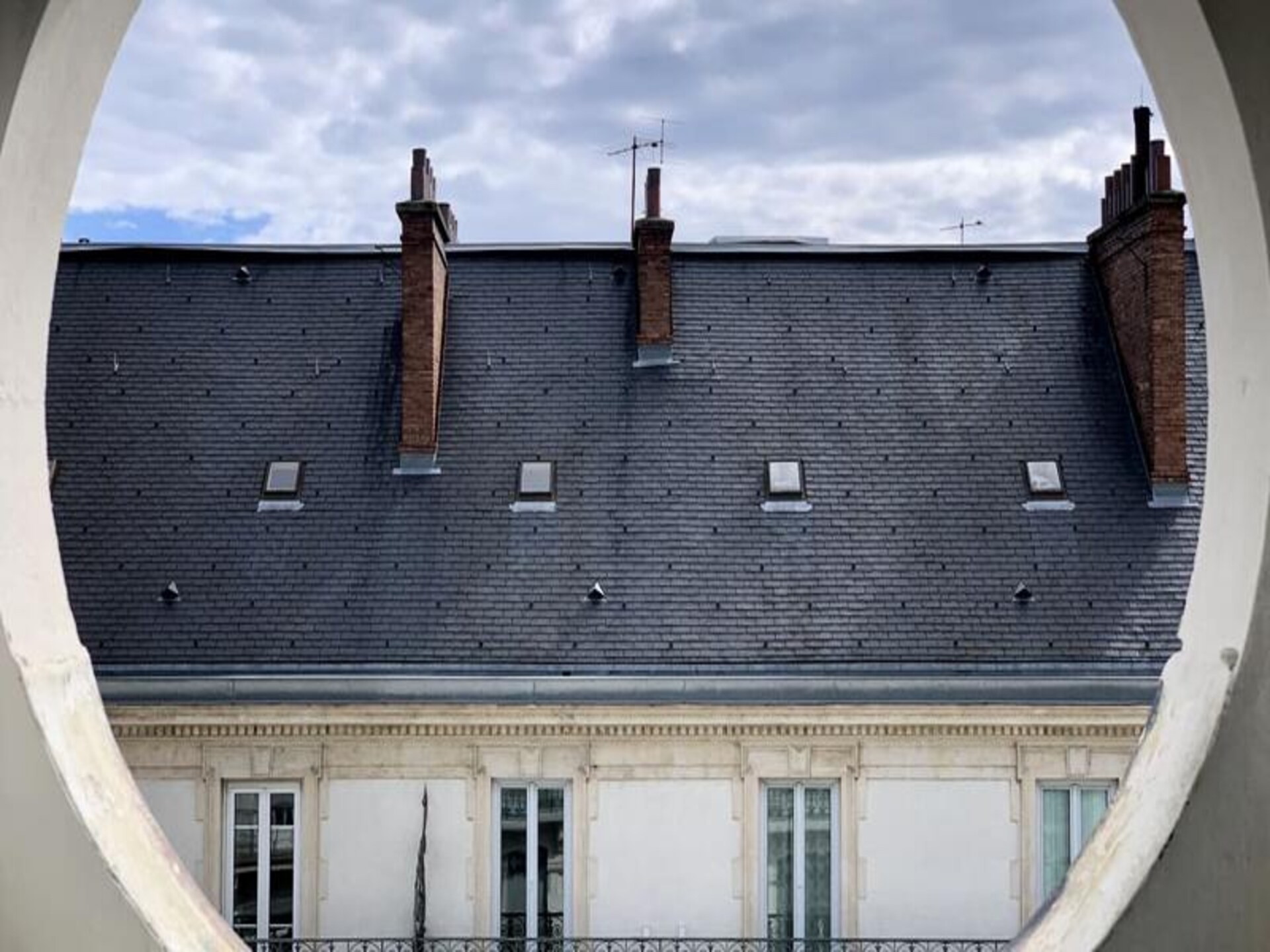 La Perle: Stijlvol Appartement in Hypercentrum Grenoble, tegenover Place Victor Hugo - foto 40