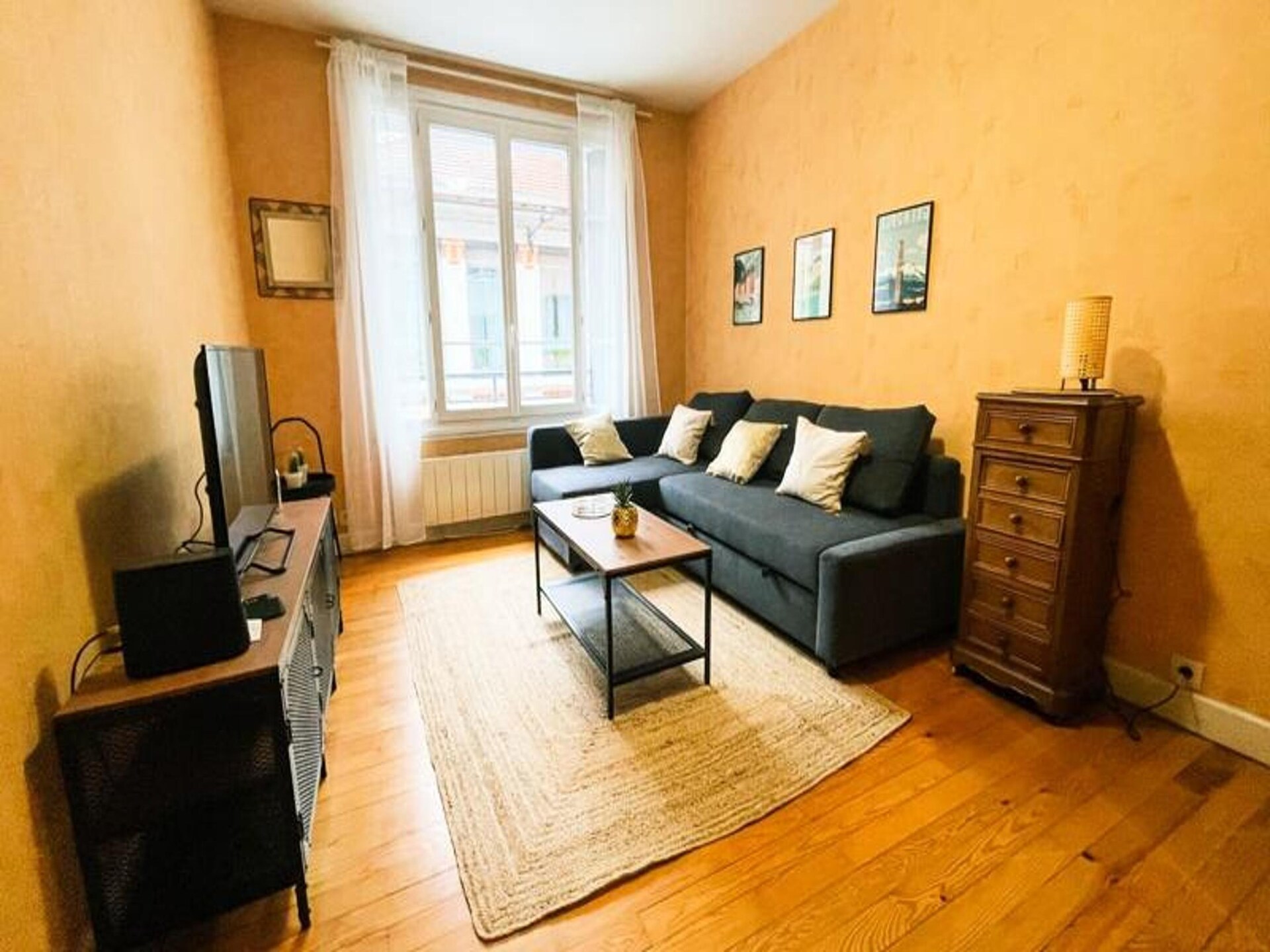 Ruim appartement in Grenoble, dichtbij station en centrum - foto 2