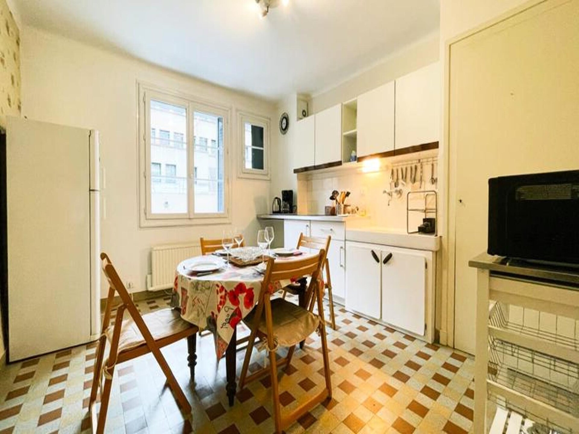 Ruim appartement in Grenoble, dichtbij station en centrum - foto 3
