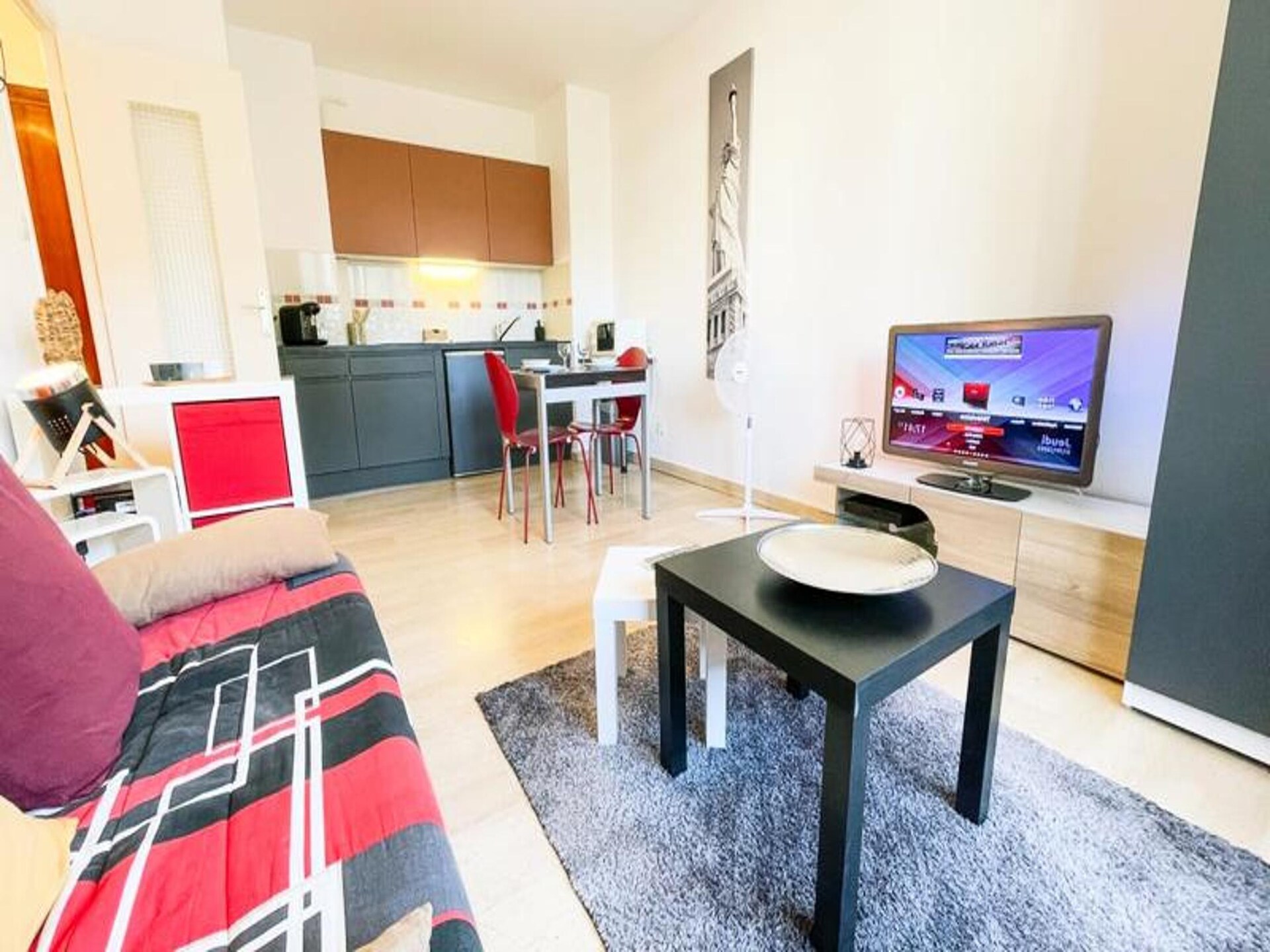 Knusse studio met balkon in Grenoble, vlakbij tram en gratis parkeren - foto 3