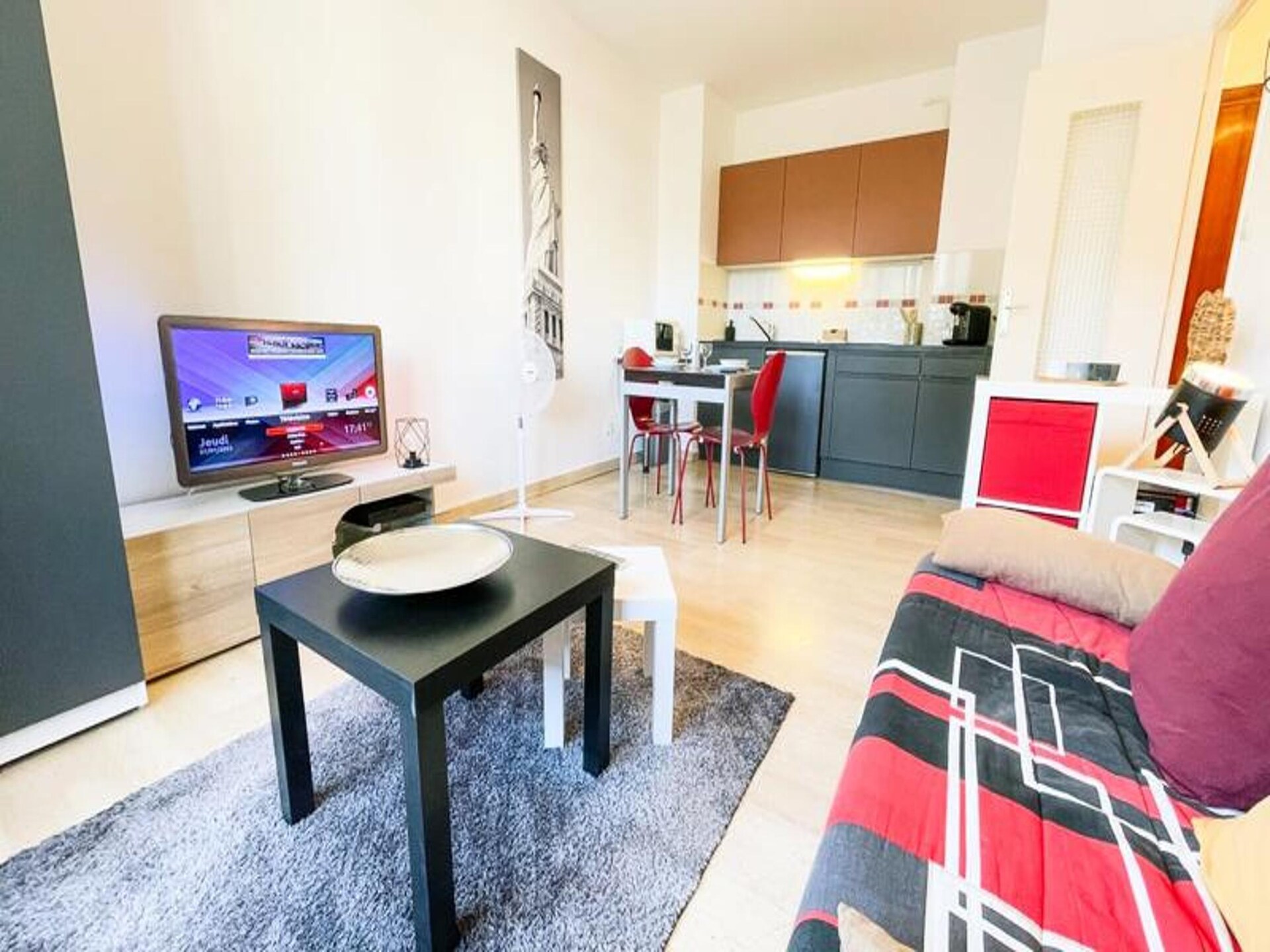 Knusse studio met balkon in Grenoble, vlakbij tram en gratis parkeren - foto 12