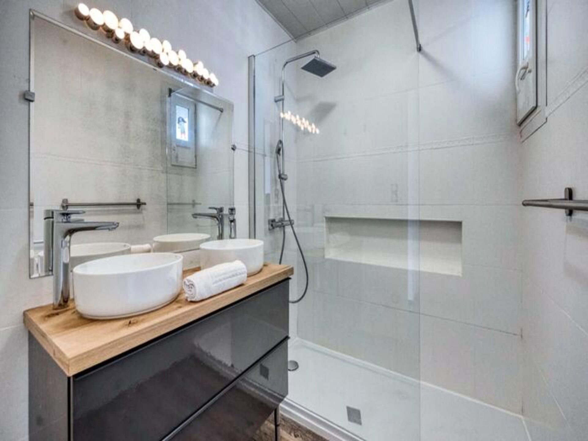 Modern appartement in Eaux Claires met parkeerplaats, 8 personen, Grenoble - foto 17