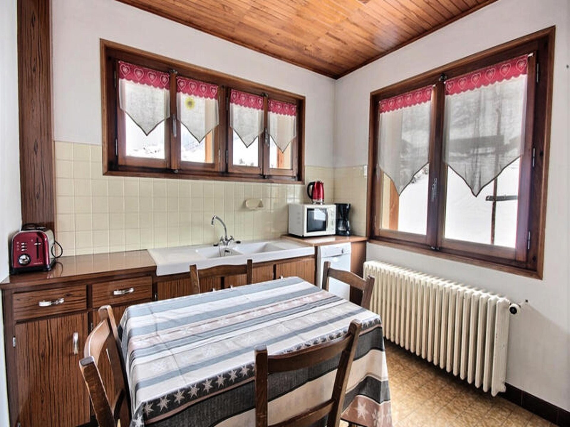 Rustiek appartement voor 6 in Morzine, vlakbij de Pleney lift - foto 15