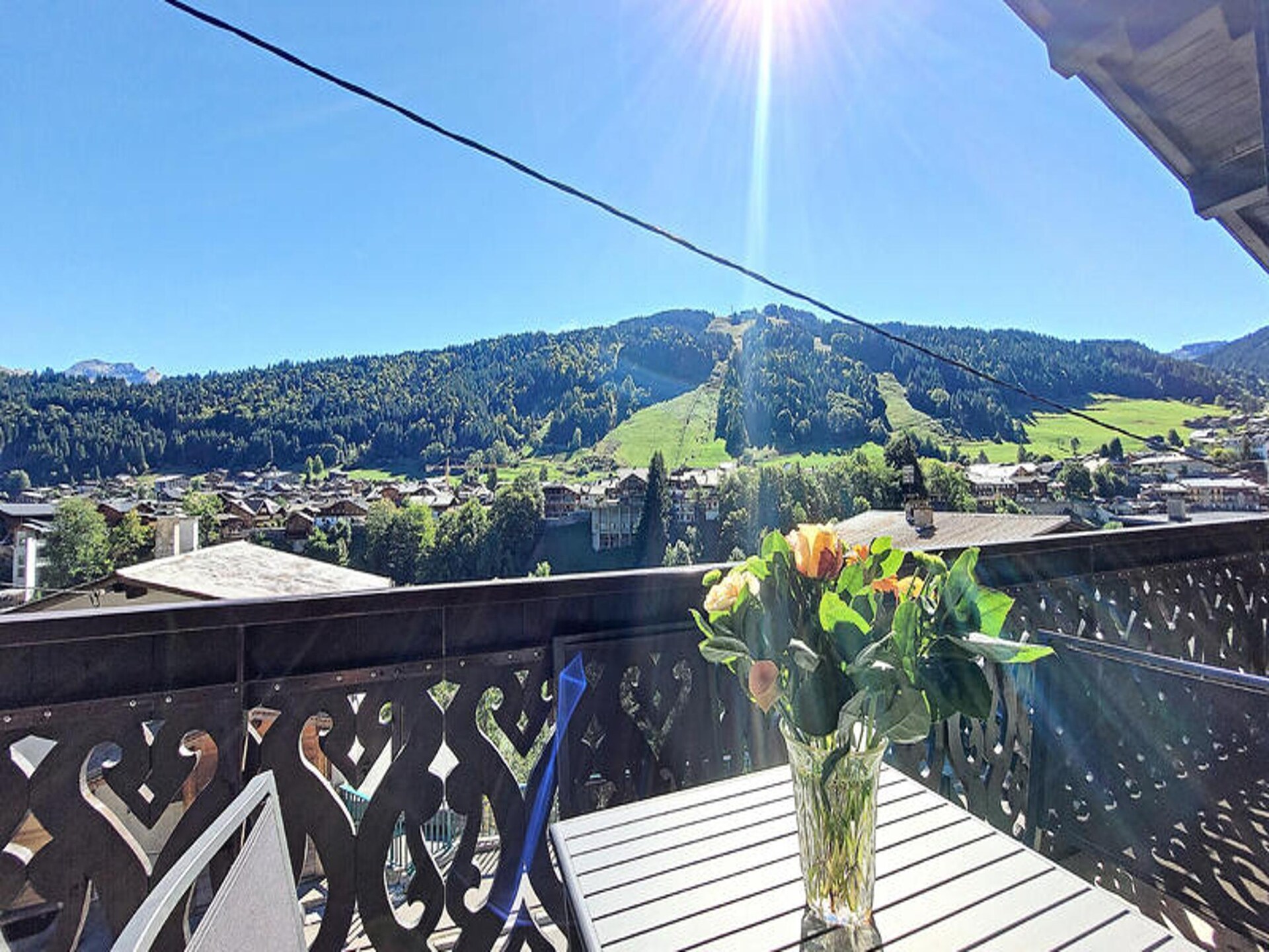 Ruim 9-persoons appartement met balkon en uitzicht op Morzine - foto 25