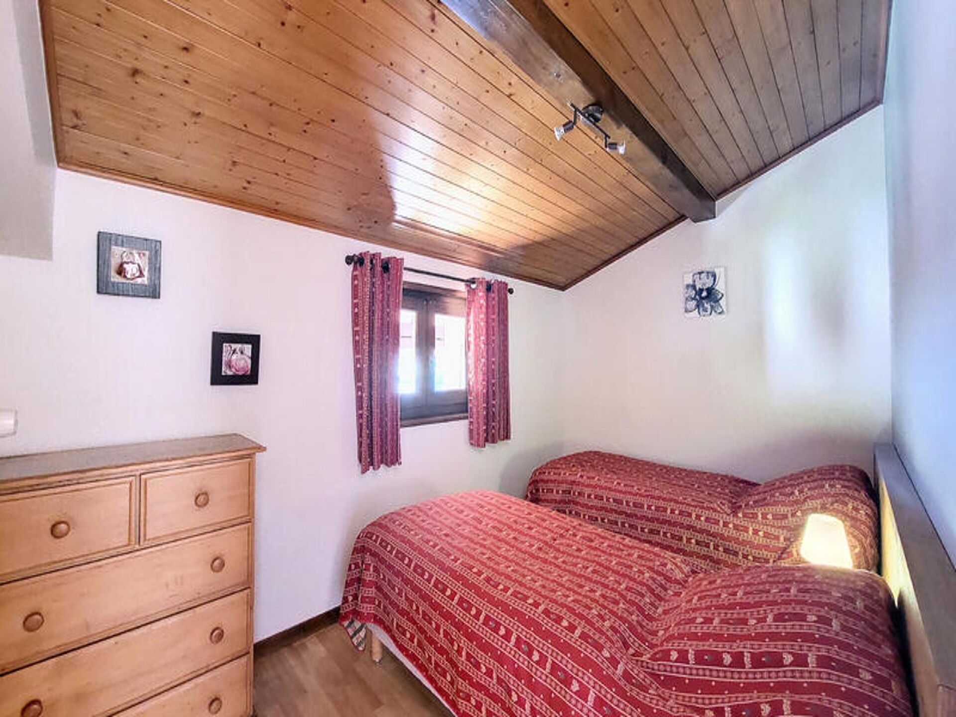 Ruim 9-persoons appartement met balkon en uitzicht op Morzine - foto 22