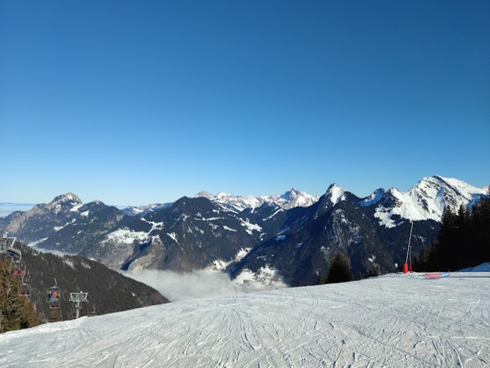 Ruim 9-persoons appartement met balkon en uitzicht op Morzine - foto 11