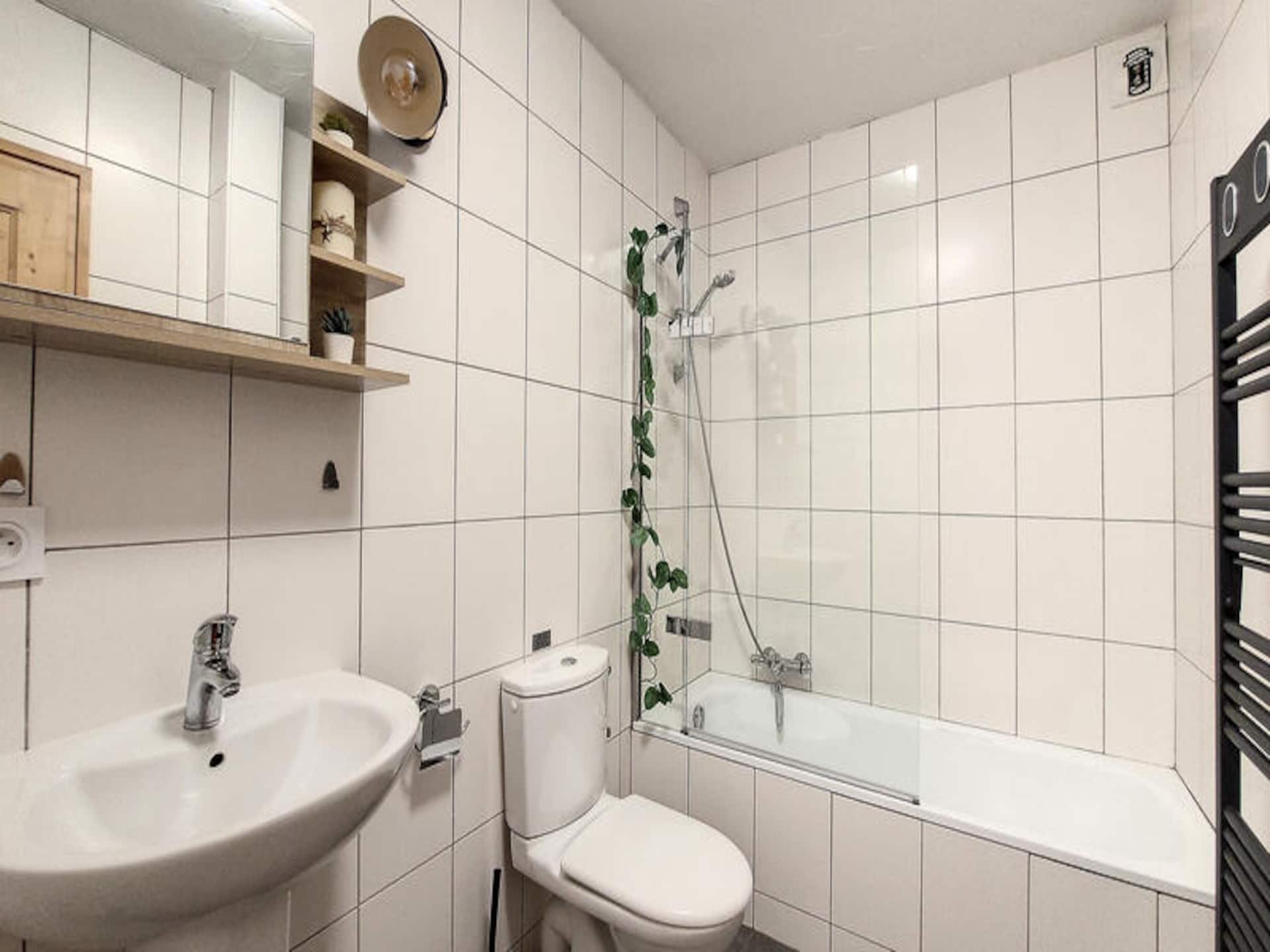 Ruim 5-persoons appartement met tuin nabij Morzine en skishuttle - foto 5