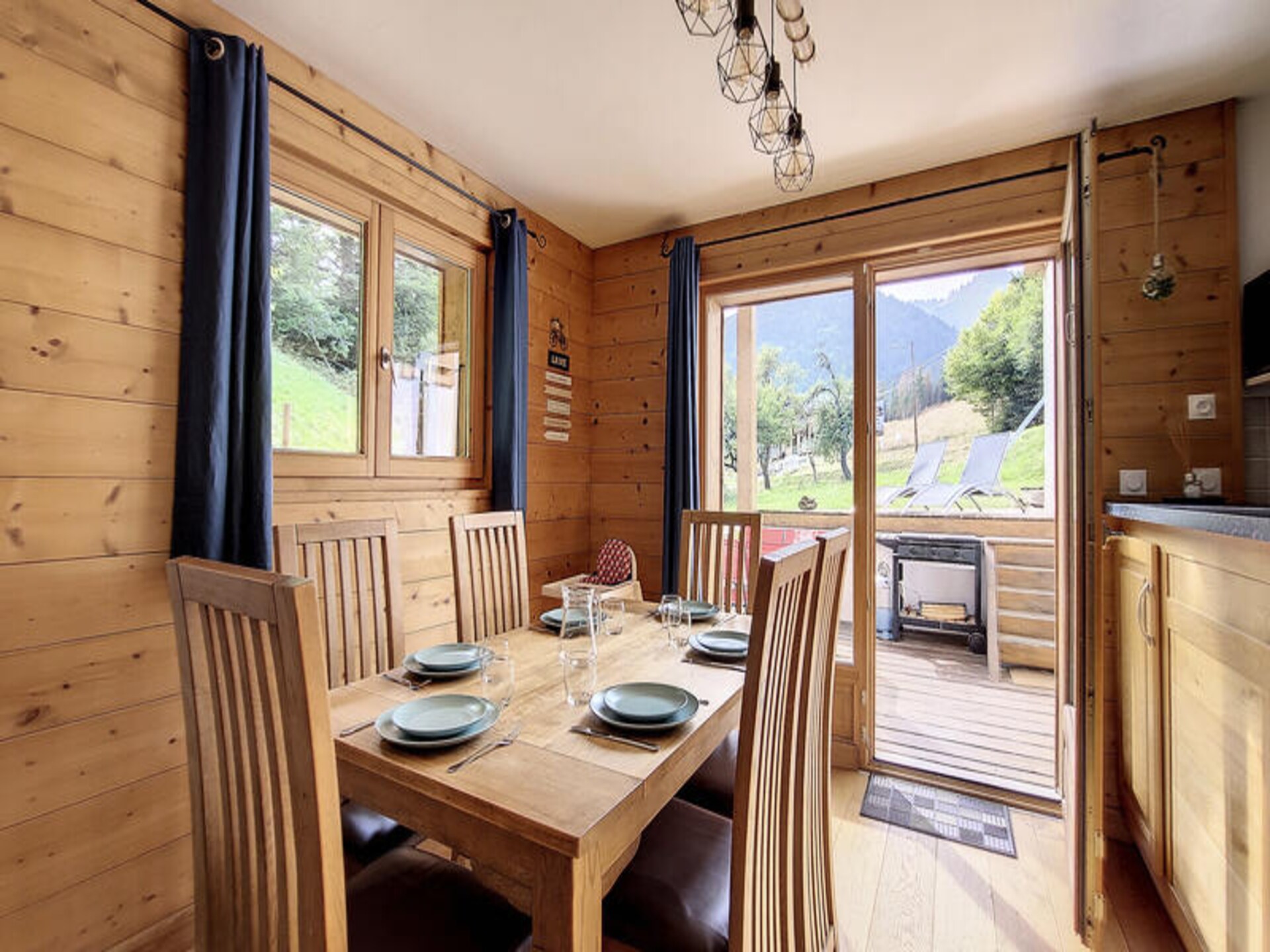 Ruim 5-persoons appartement met tuin nabij Morzine en skishuttle - foto 16