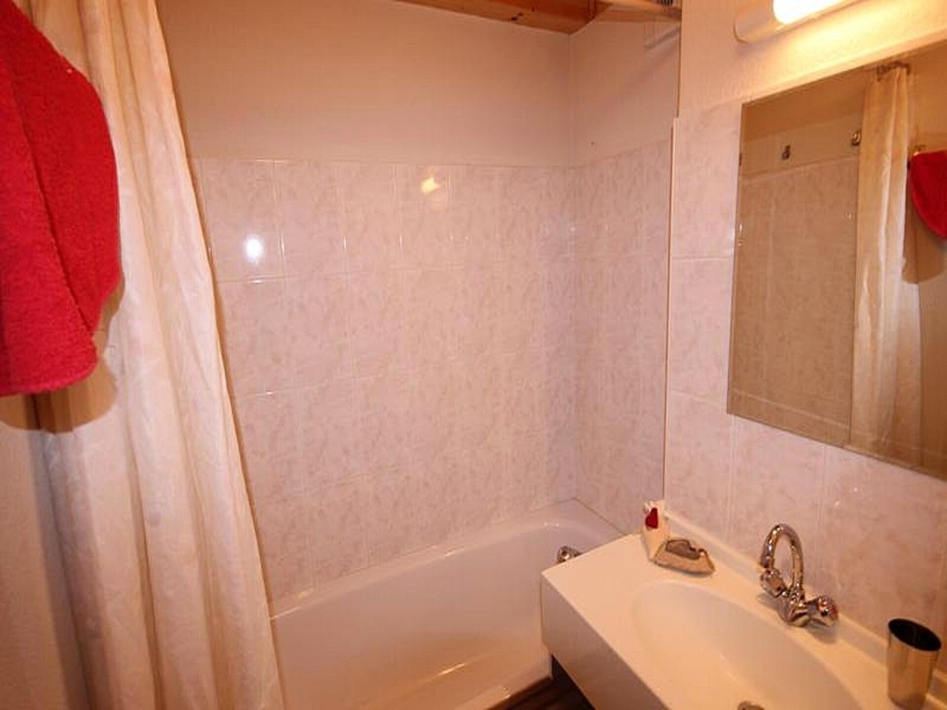 Ruim 8-persoons appartement met balkon en zicht op de skipistes in Saint Jean d'Aulps - foto 22