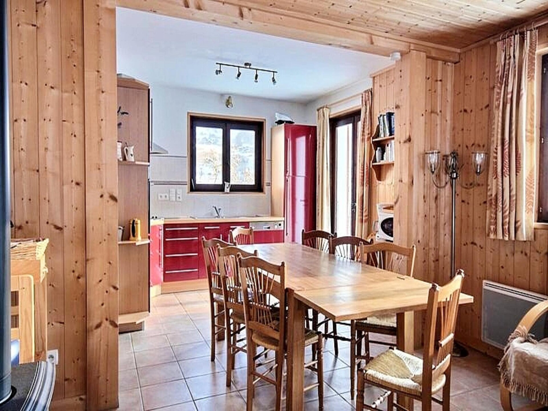 Ruim chalet voor 8 personen met grote tuin, op 5 minuten van de pistes - foto 13
