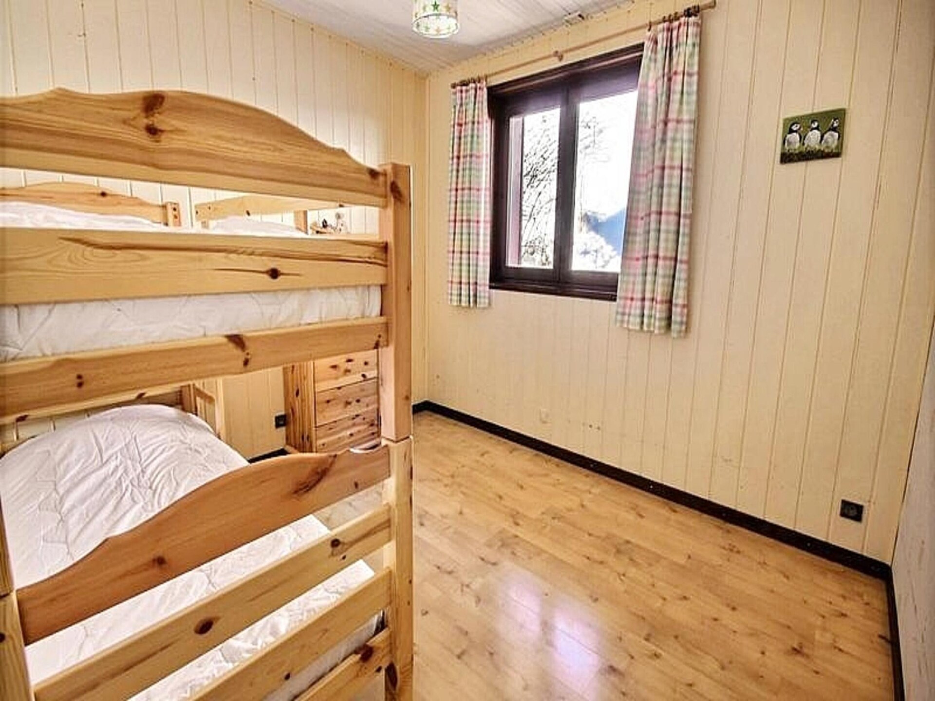 Ruim chalet voor 8 personen met grote tuin, op 5 minuten van de pistes - foto 16