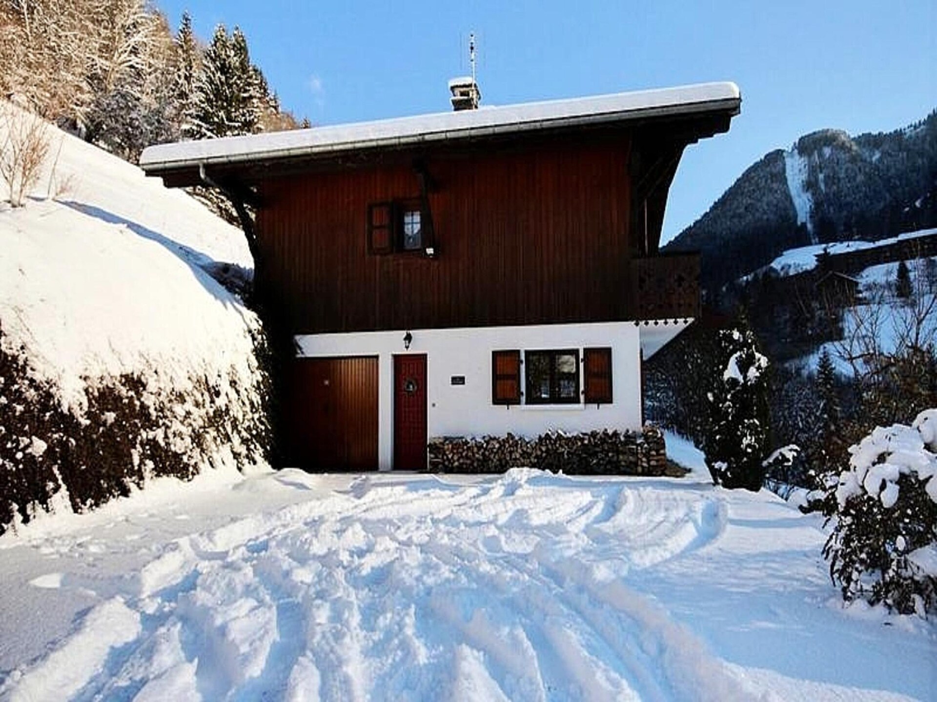 Ruim chalet voor 8 personen met grote tuin, op 5 minuten van de pistes - foto 36