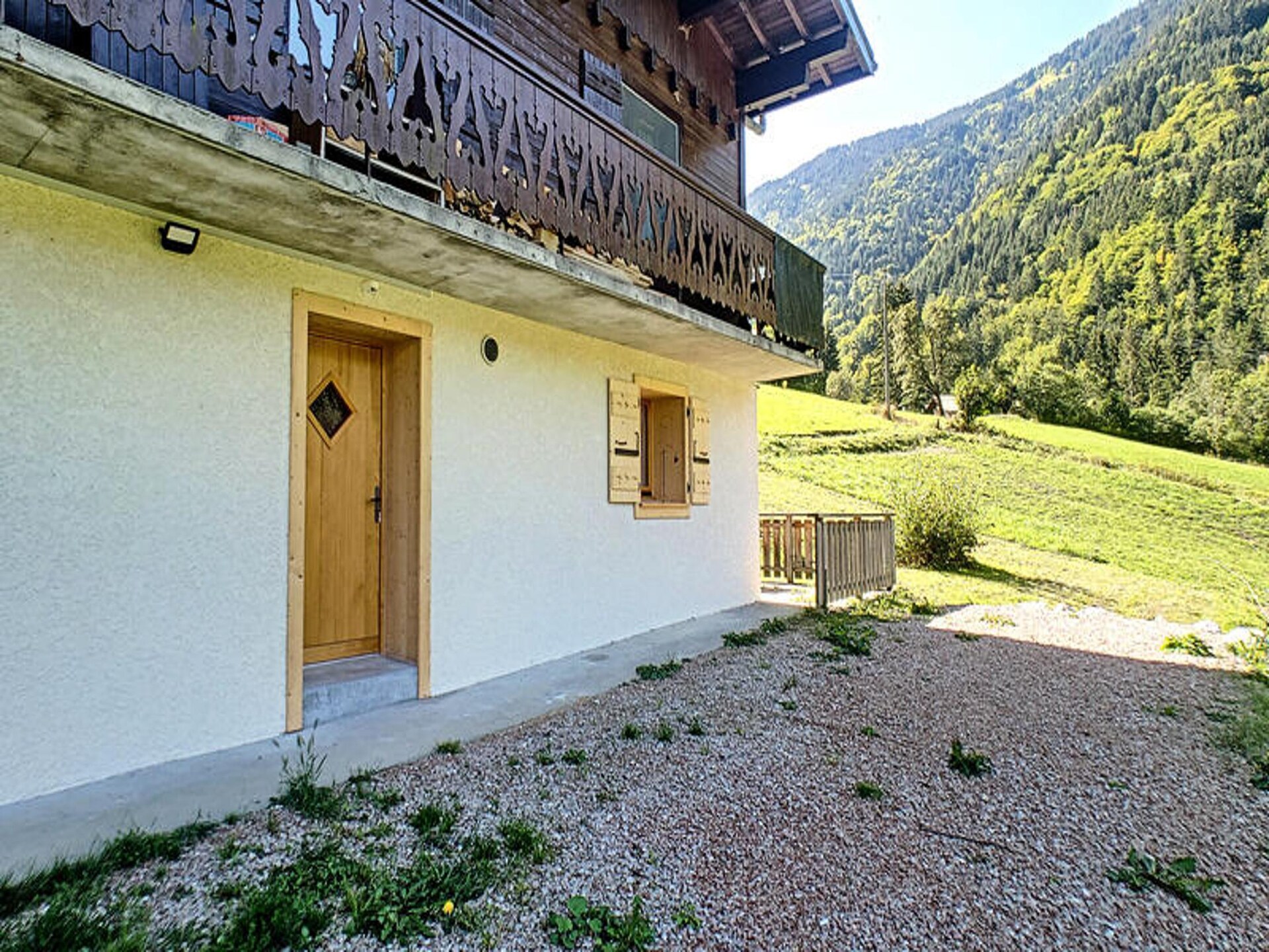 Rustiek appartement met panoramisch terras nabij de pistes van Saint Jean d'Aulps - foto 14
