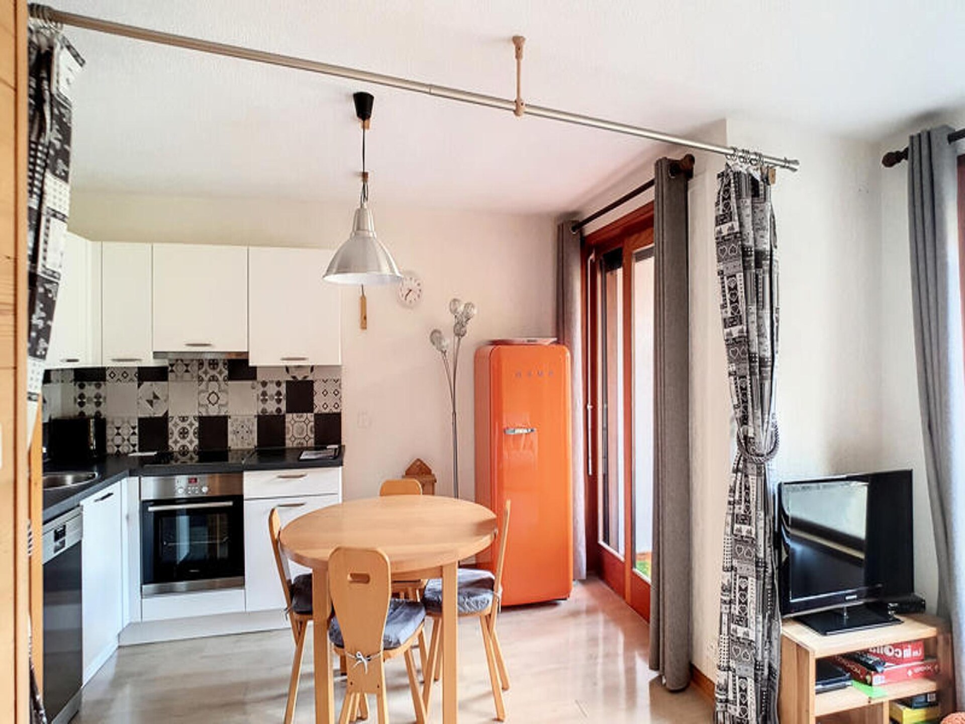 Knus appartement in Saint Jean d'Aulps, 50m van de piste, zwembad - foto 12